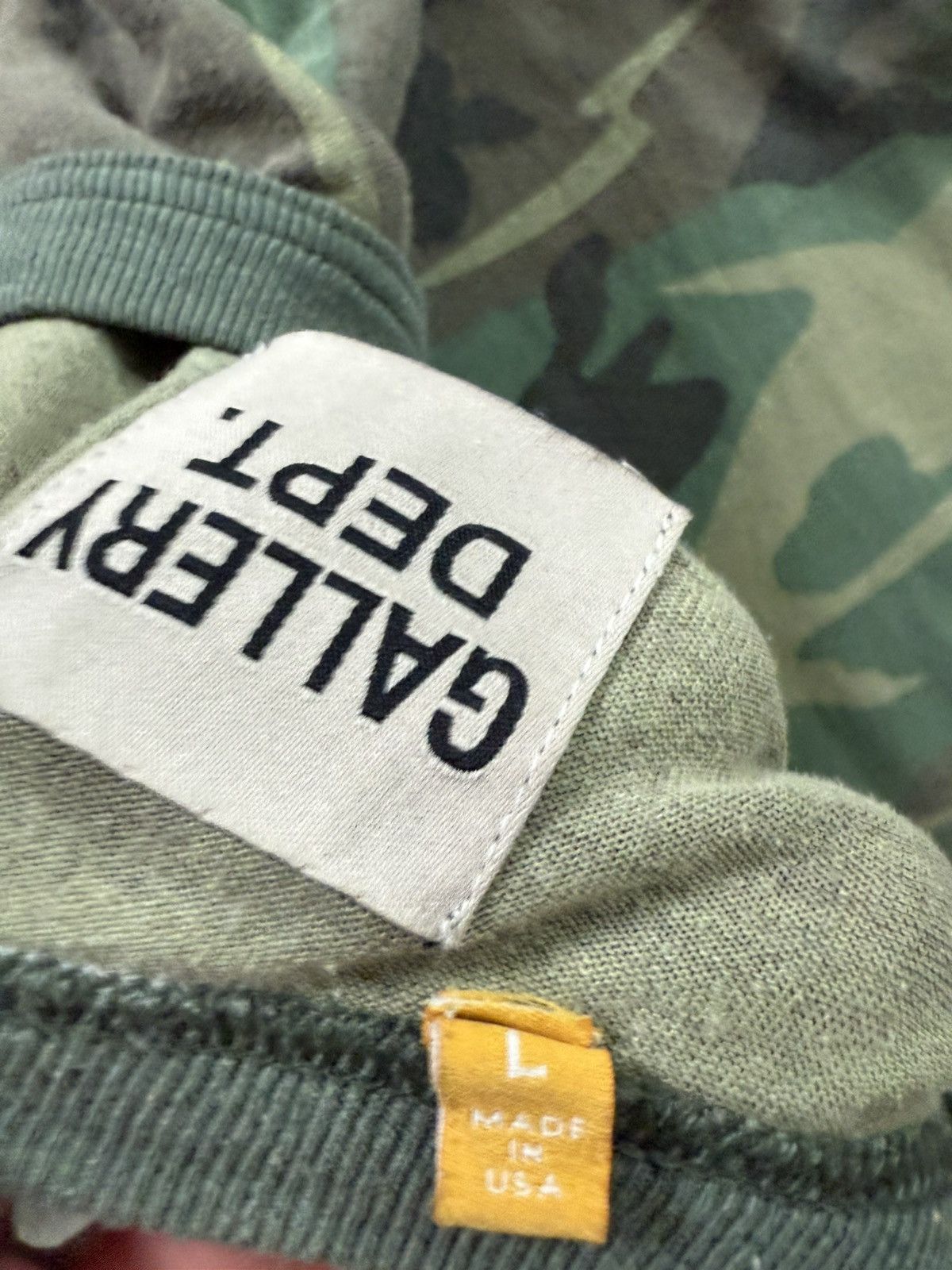 Gallery Dept. Gallery Dept. Camouflage Tshirt. Used/Worn Size US L / EU 52-54 / 3 - 4 Thumbnail