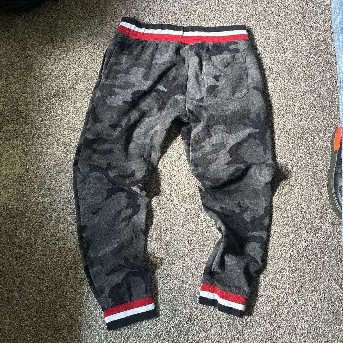 Polo Ralph Lauren Polo Ralph Lauren "P-Wing" camouflage joggers In A Size s Size US 28 / EU 44 - 3 Thumbnail