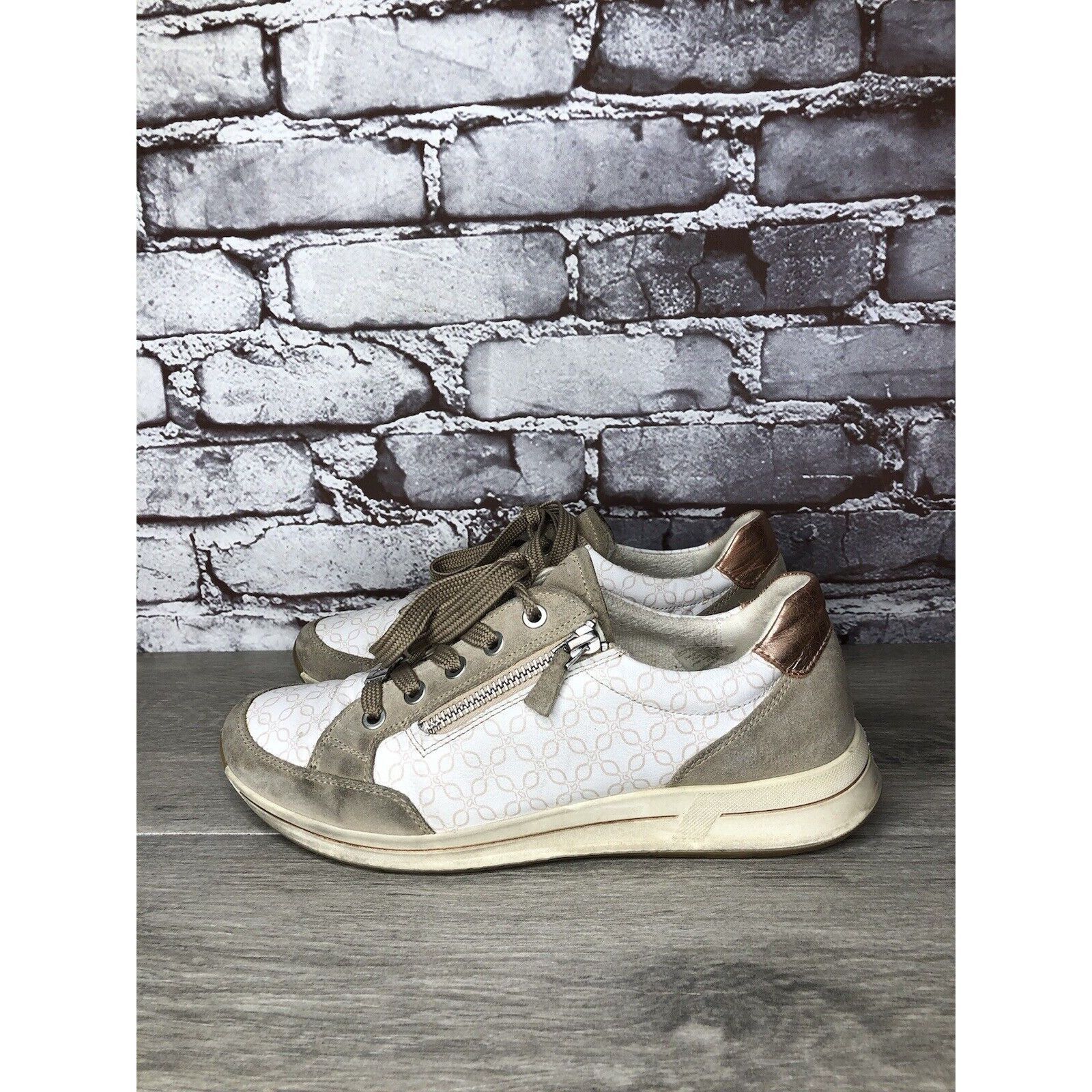 Other Ara Osaka White Leather Grey Suede Lace Up Sand Sneakers Wom Size US 7.5 / IT 37.5 - 10 Thumbnail