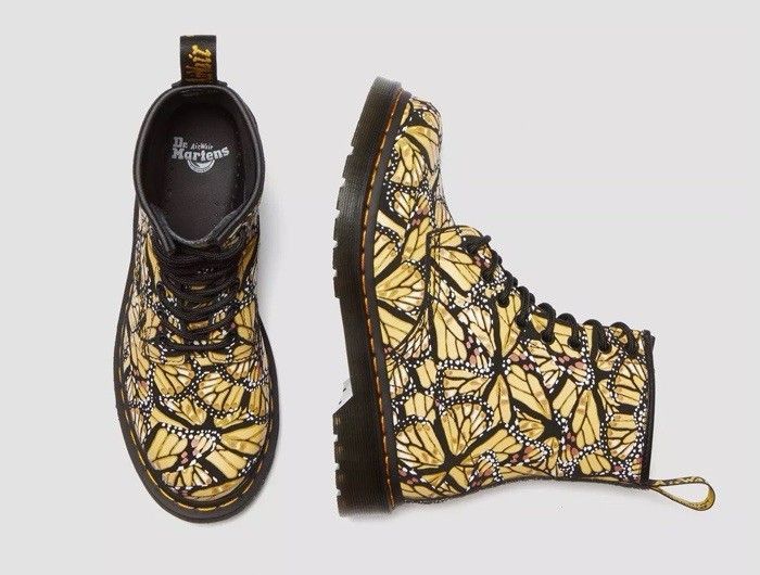 Dr. Martens NWOT Dr. Martens 1460 8-Eye Butterfly Boots Women's Size 7 Size US 7 / IT 37 - 1 Thumbnail