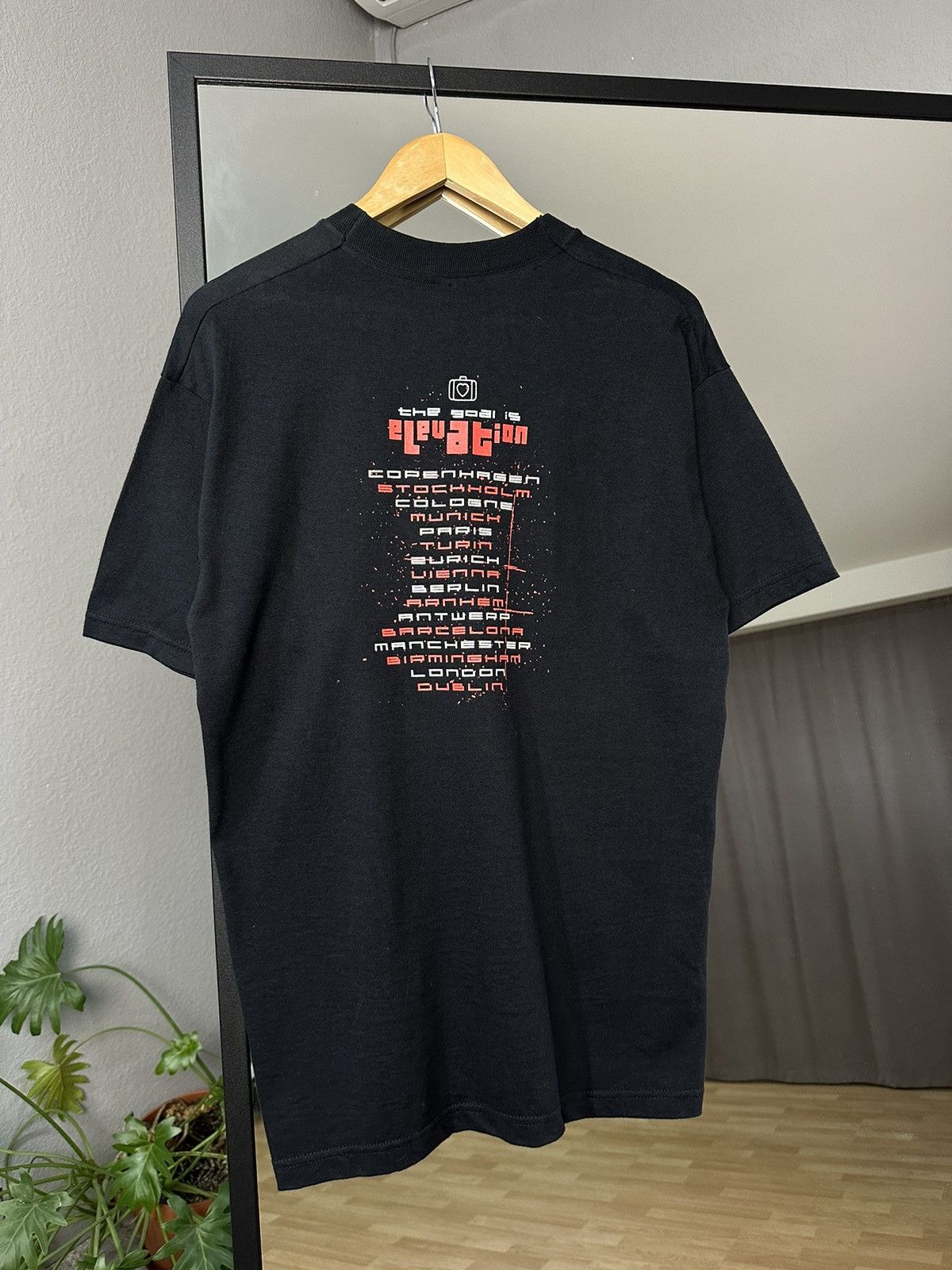 Band Tees × Vintage VINTAGE 2001 U2 THE GOAL IS ELEVATION EUROPE TOUR ARCHIVAL Size US L / EU 52-54 / 3 - 4 Thumbnail