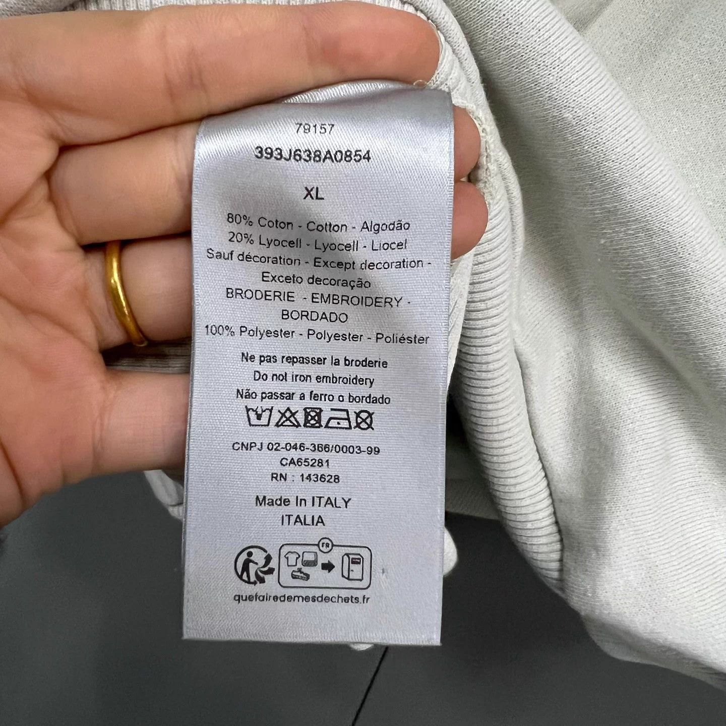 Dior Dior Sleeveless Hoodie Logo Embroidered S,M,L,XL,XXL Size US XL / EU 56 / 4 - 3 Thumbnail