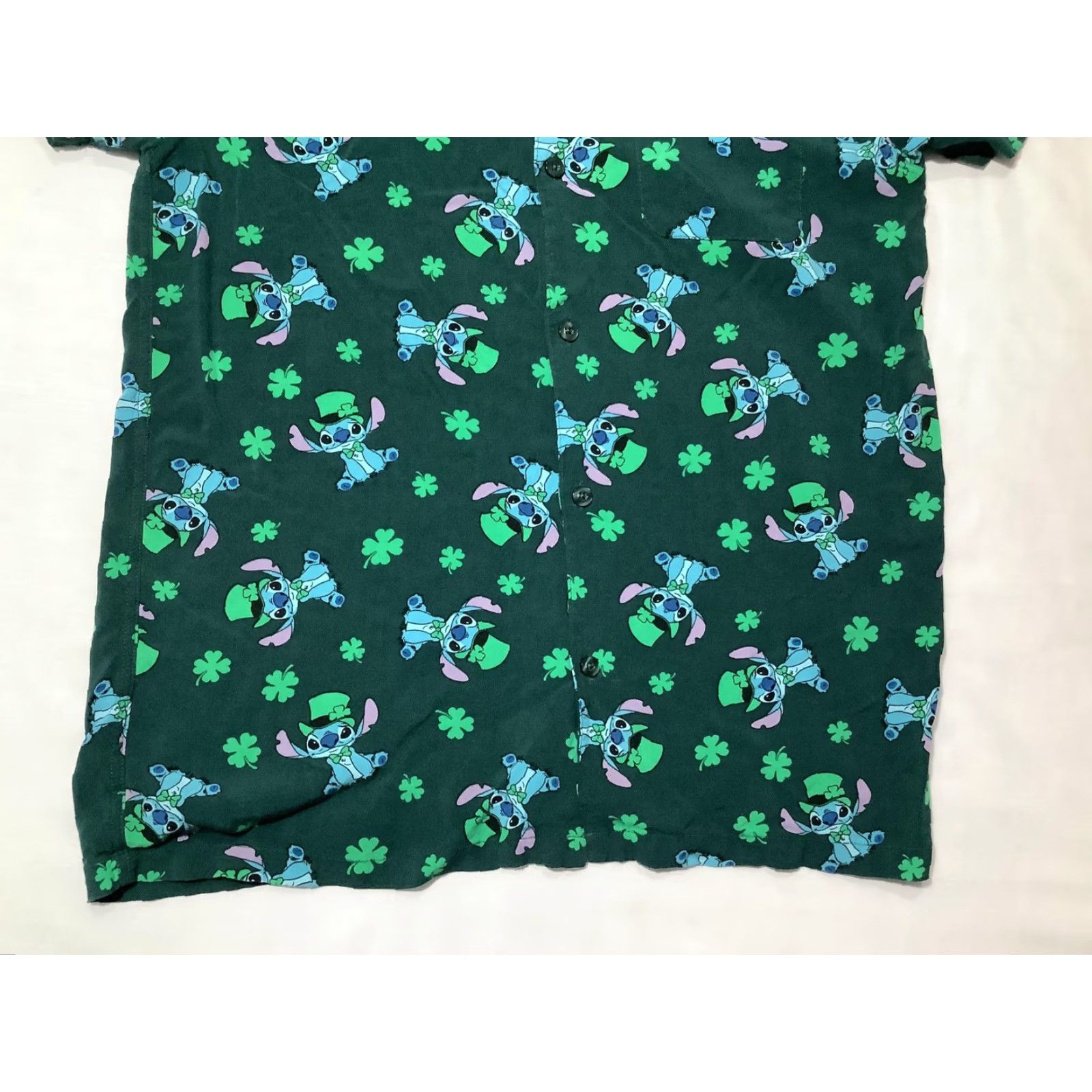 Disney VINTAGE Disney Stitch Shirt Mens Medium Green Shamrock St Patricks Day Button Up Rayon Size US M / EU 48-50 / 2 - 3 Thumbnail