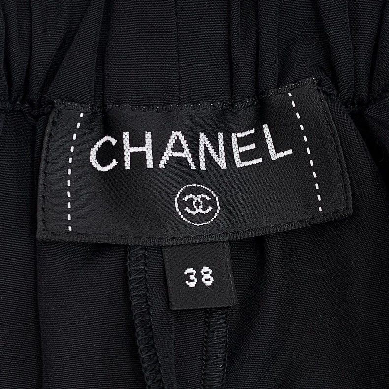 Chanel Chanel Black wood ear lace stitching cotton casual shorts Size 25" / US 0 / IT 36 - 5 Thumbnail
