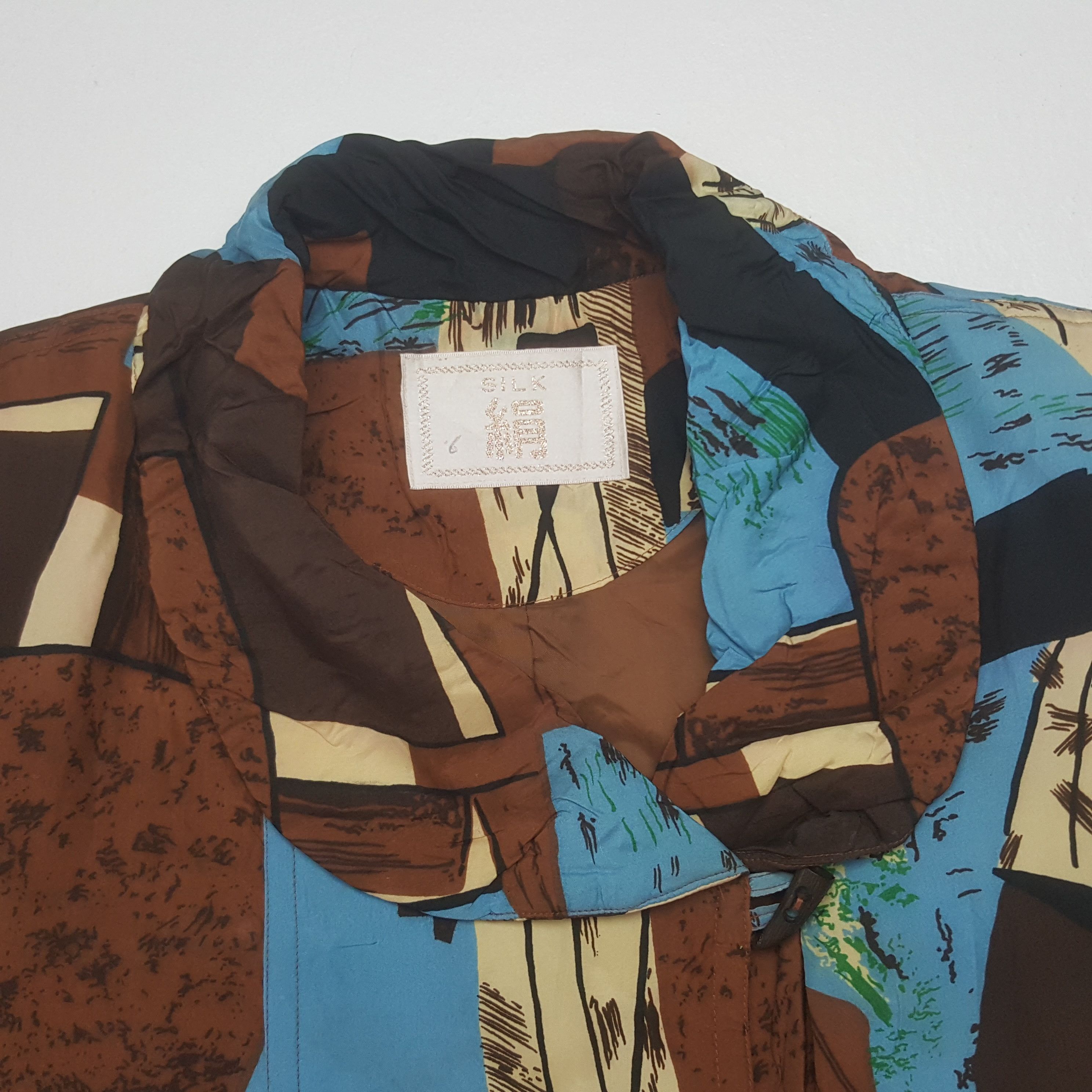 Vintage Vintage Silk Retro Style Jacket C313N10 Size US L / EU 52-54 / 3 - 4 Thumbnail