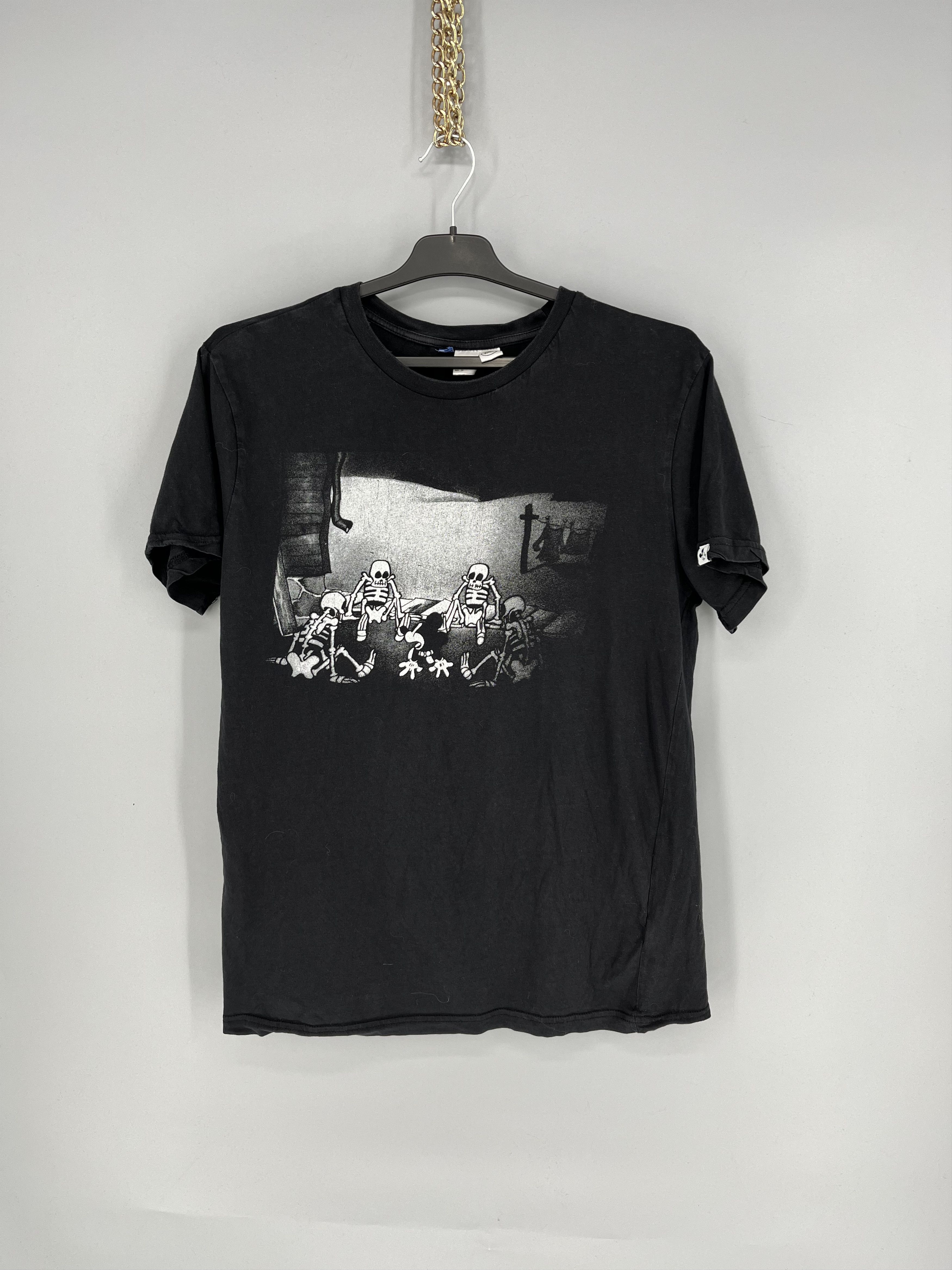 Disney Vintage Disney Y2K Skulls T-shirt Tee Black Vintage Rock Size US M / EU 48-50 / 2 - 1 Thumbnail