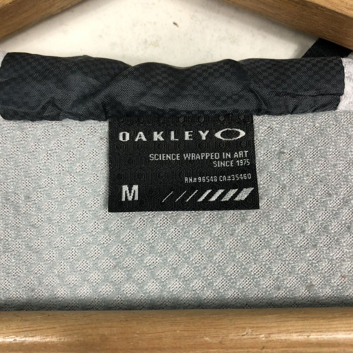 Oakley 🔥RUNNING JACKET ZIPPER LIGHT OAKLEY Size US M / EU 48-50 / 2 - 18 Thumbnail