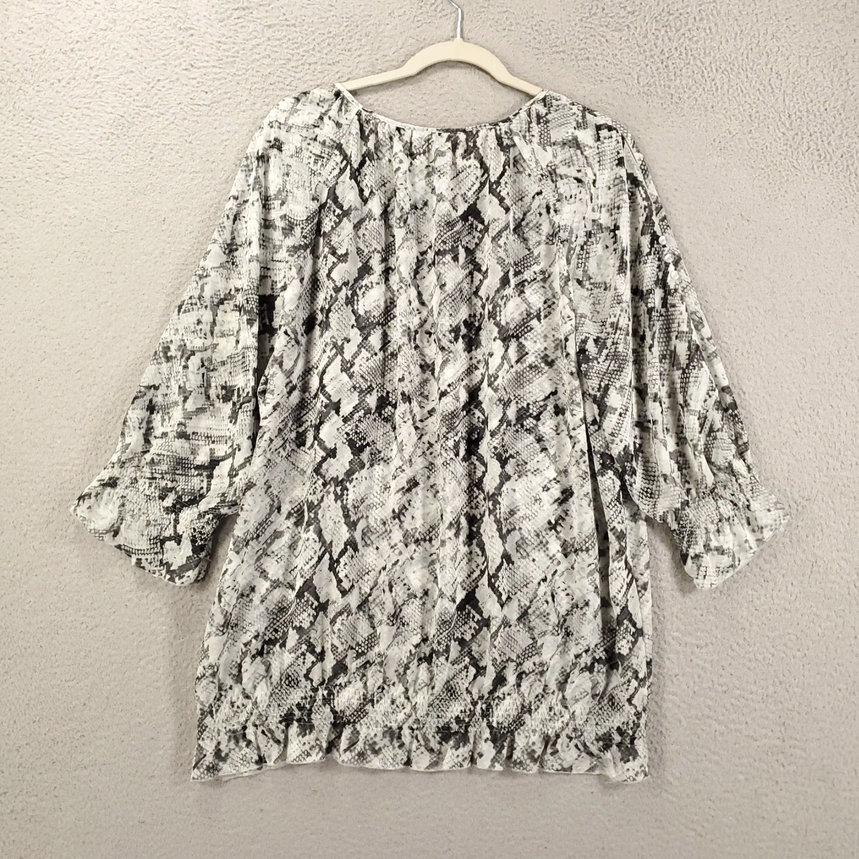 Vintage Chicos Top Womens XL Black White Snakeskin Print Sheer Cold Shoulder Snake Size XL / US 12-14 / IT 48-50 - 7 Thumbnail
