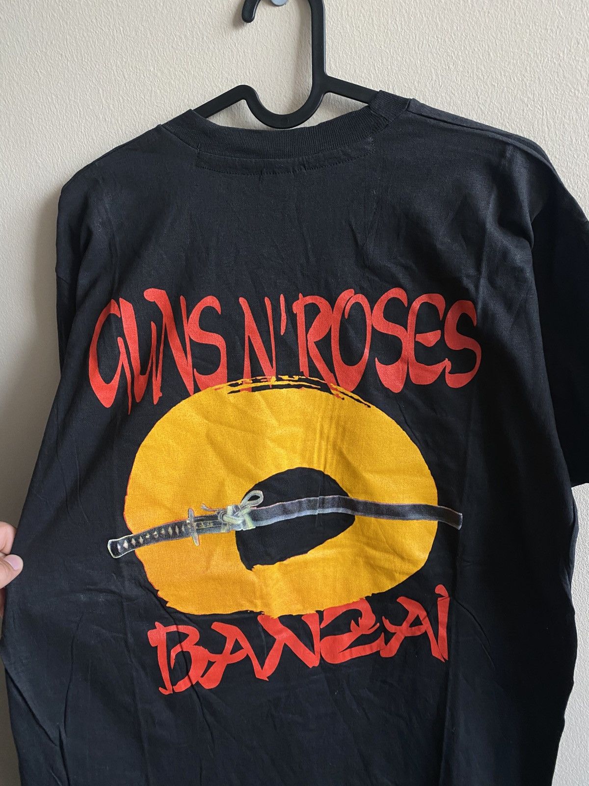 Band Tees Vintage 90s Guns N Roses Banzai Rock T-Shirt Size US M / EU 48-50 / 2 - 8 Thumbnail