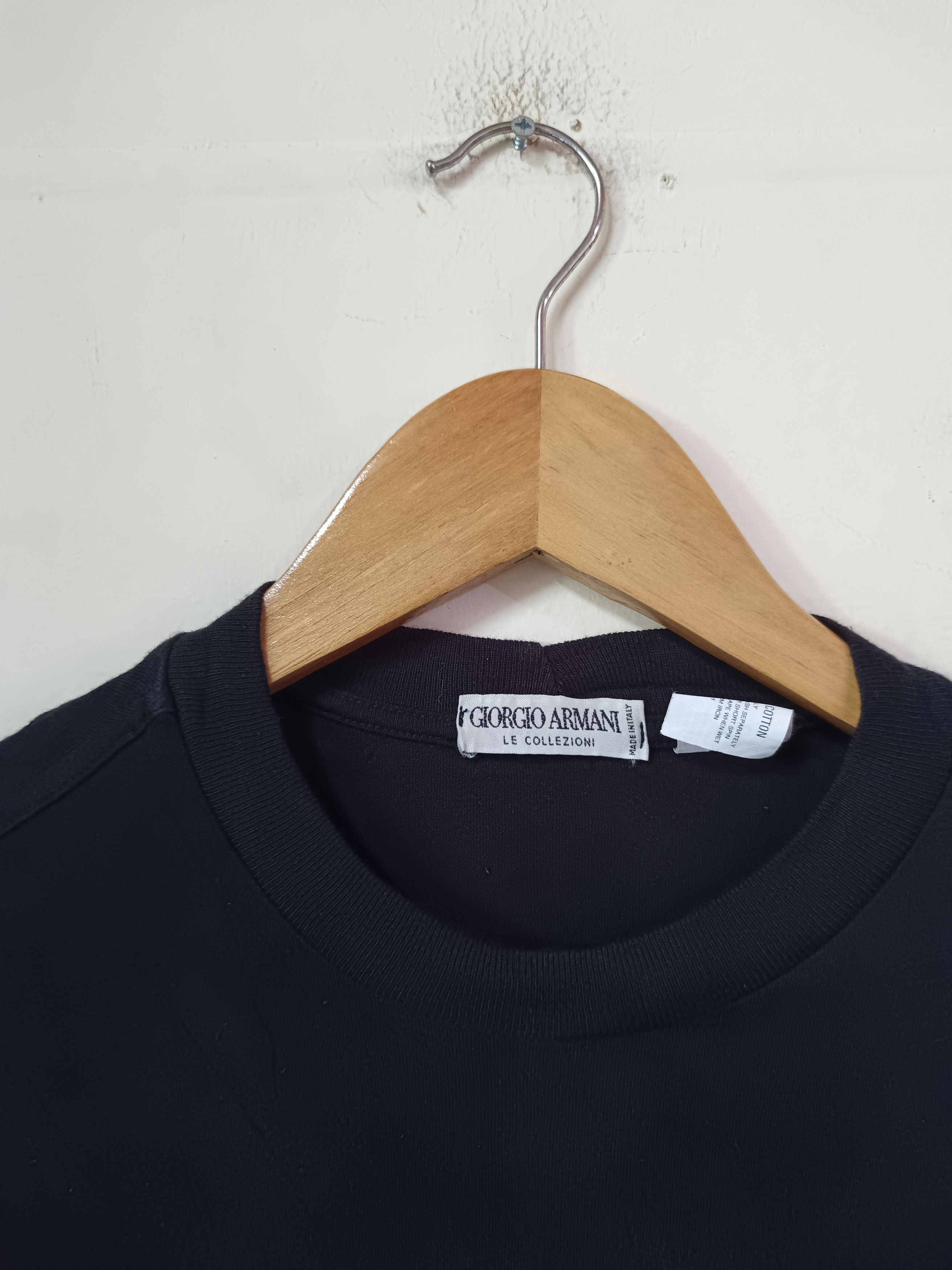 Giorgio Armani Giorgio Armani vintage script tee Size US S / EU 44-46 / 1 - 3 Thumbnail