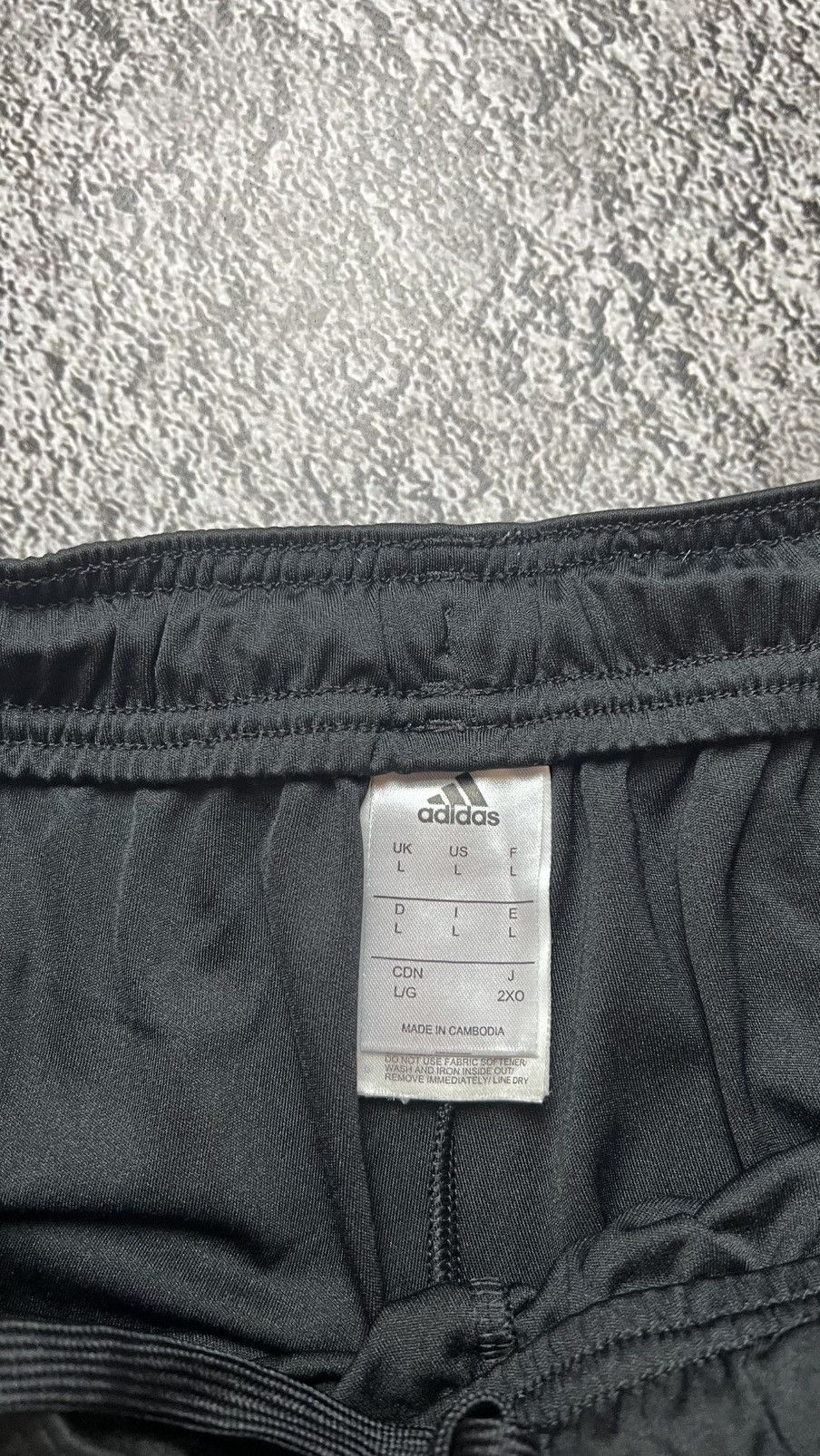Adidas Adidas Manchester shorts Size US 34 / EU 50 - 4 Thumbnail