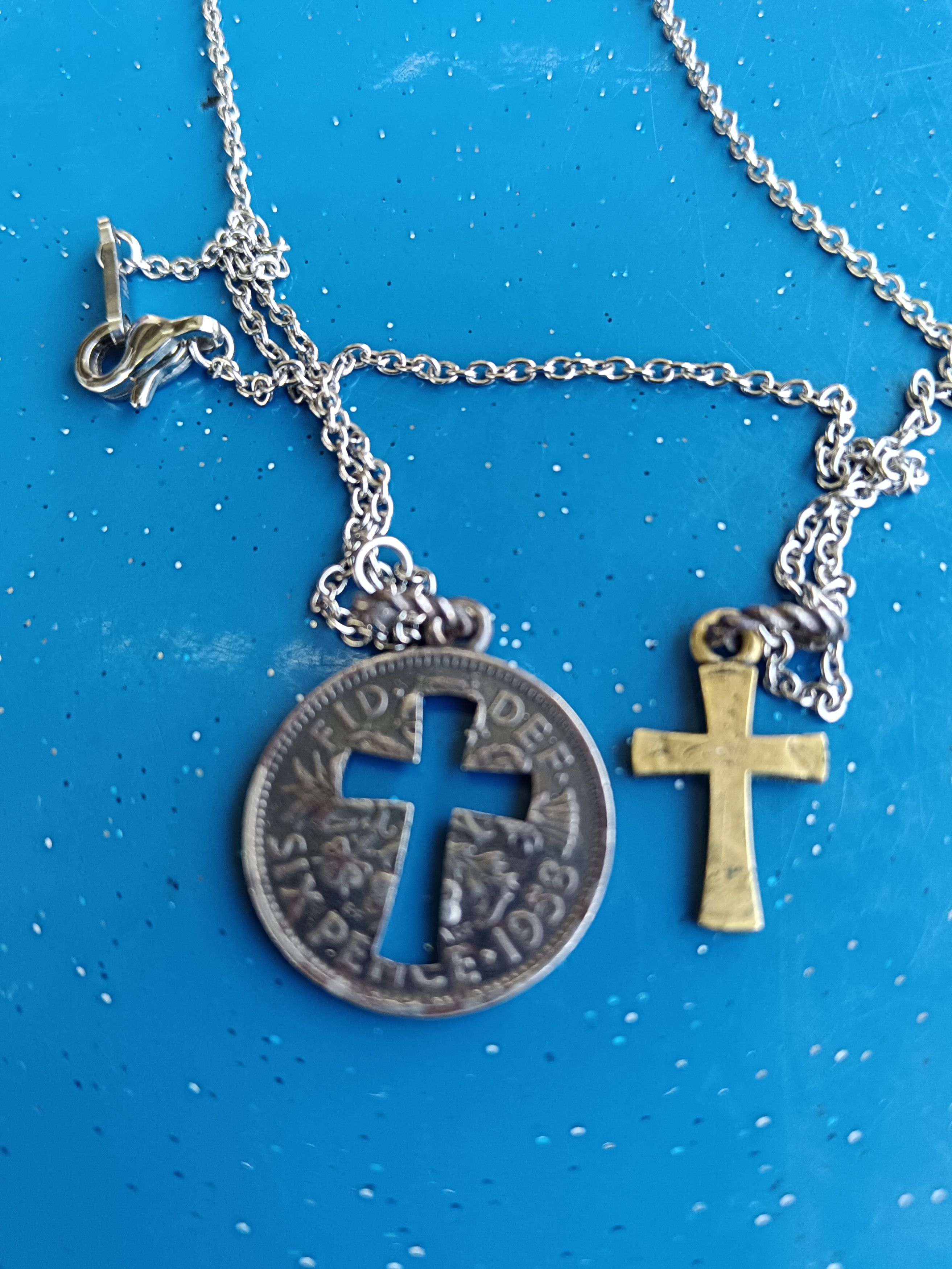 Designer × Other British six Pence Coin with Cross Necklace Size ONE SIZE - 1 Thumbnail