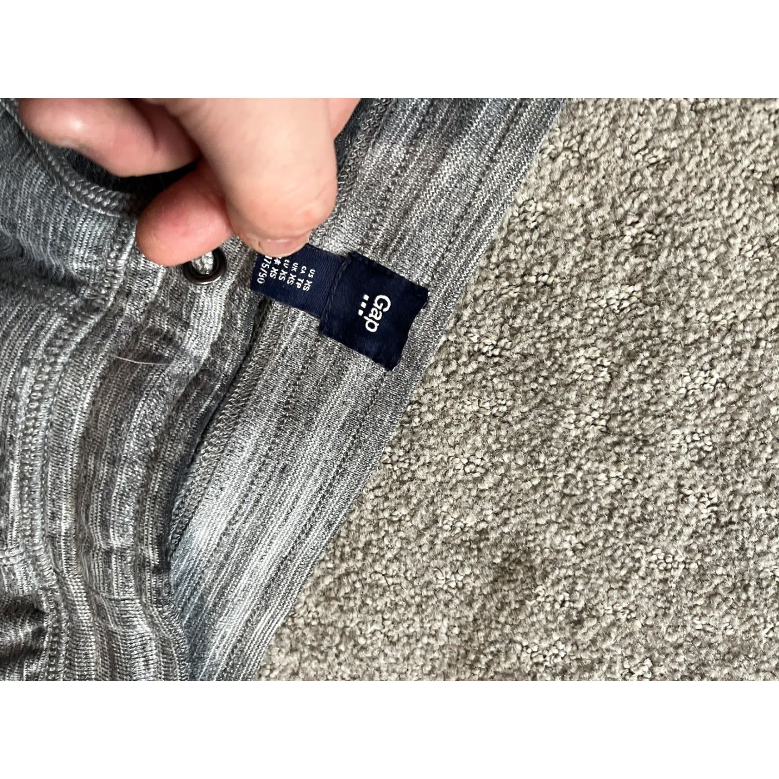 Gap Gap Sweatpants Jogger XS Gray Heather Unisex Adults Pants Activewear, Good Pre Owned Condition Worthy for Everyday Wear Size US 27 - 5 Thumbnail