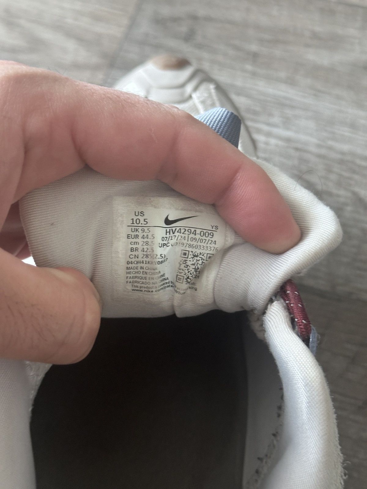 Nike Nike Vomero Roam Size US 10.5 / EU 43-44 - 4 Thumbnail