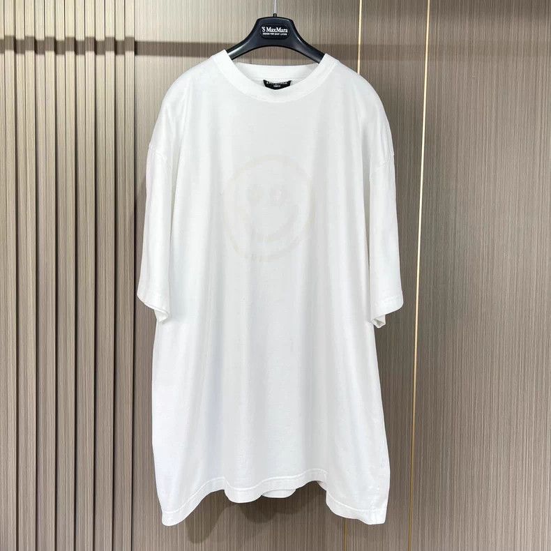 Balenciaga Balenciaga Glow in the Dark Smile Embroidered Letter Short Size US S / EU 44-46 / 1 - 1 Thumbnail