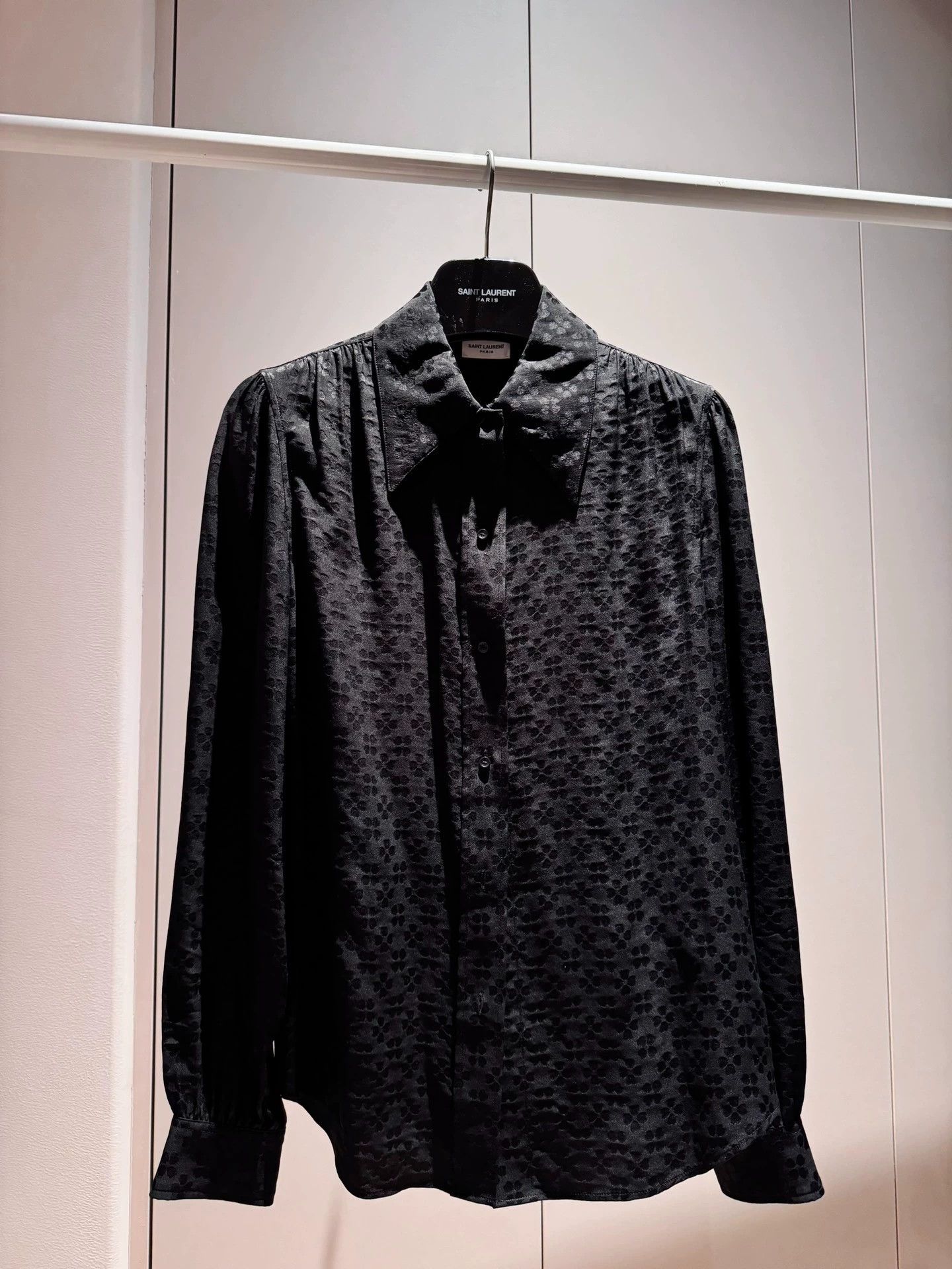 Saint Laurent Paris SLP 22SS Silk Jacquard Shirt F36 Size XS / US 0-2 / IT 36-38 - 1 Thumbnail