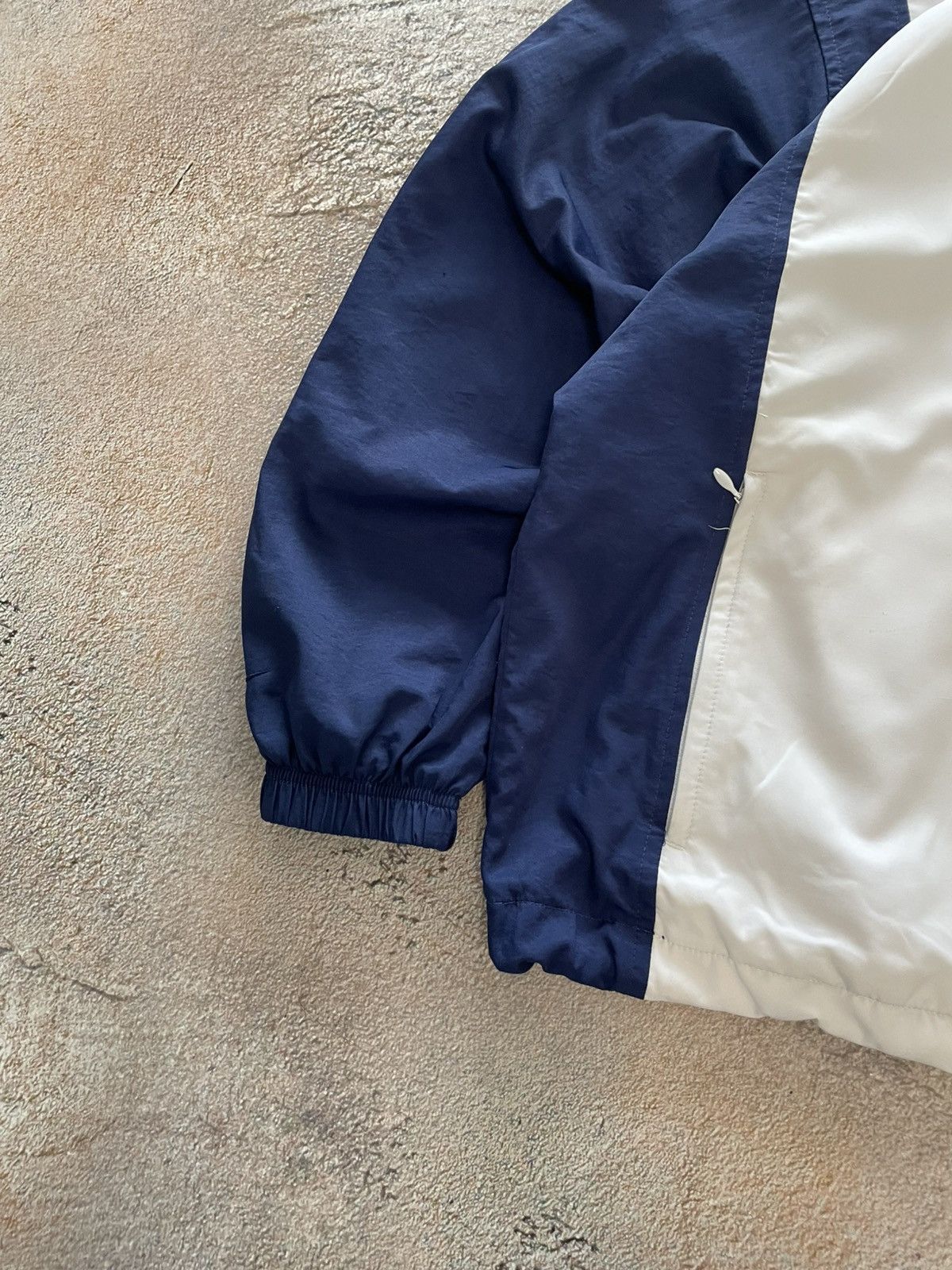 Nike Vintage Nike Court Nylon Track Jacket Small Logo Size US S / EU 44-46 / 1 - 4 Thumbnail