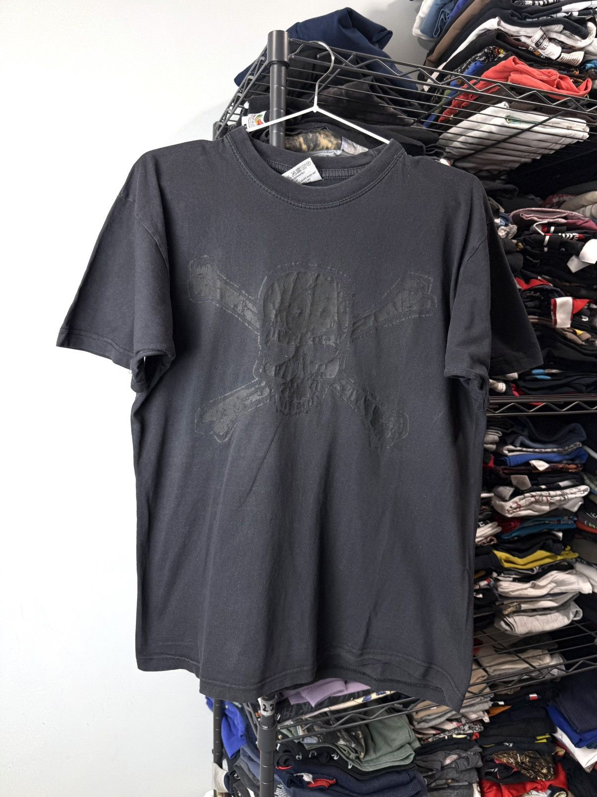 Band Tees 1990’s Vintage Art Skeleton Skull Pirates T Shirt Size US M / EU 48-50 / 2 - 1 Thumbnail