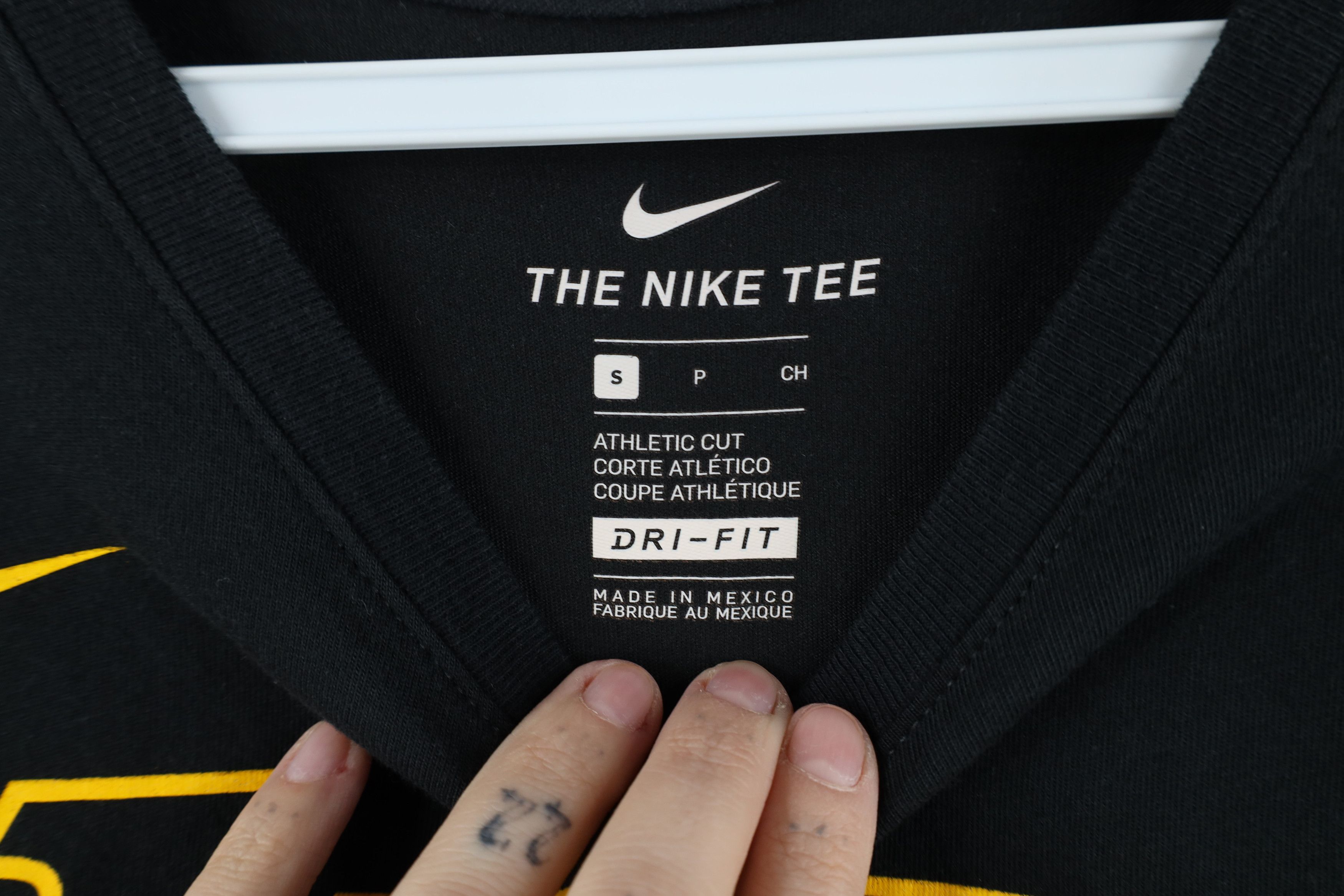 Nike Nike Los Angeles Lakers Basketball Jersey T-Shirt Black Size US S / EU 44-46 / 1 - 9 Thumbnail