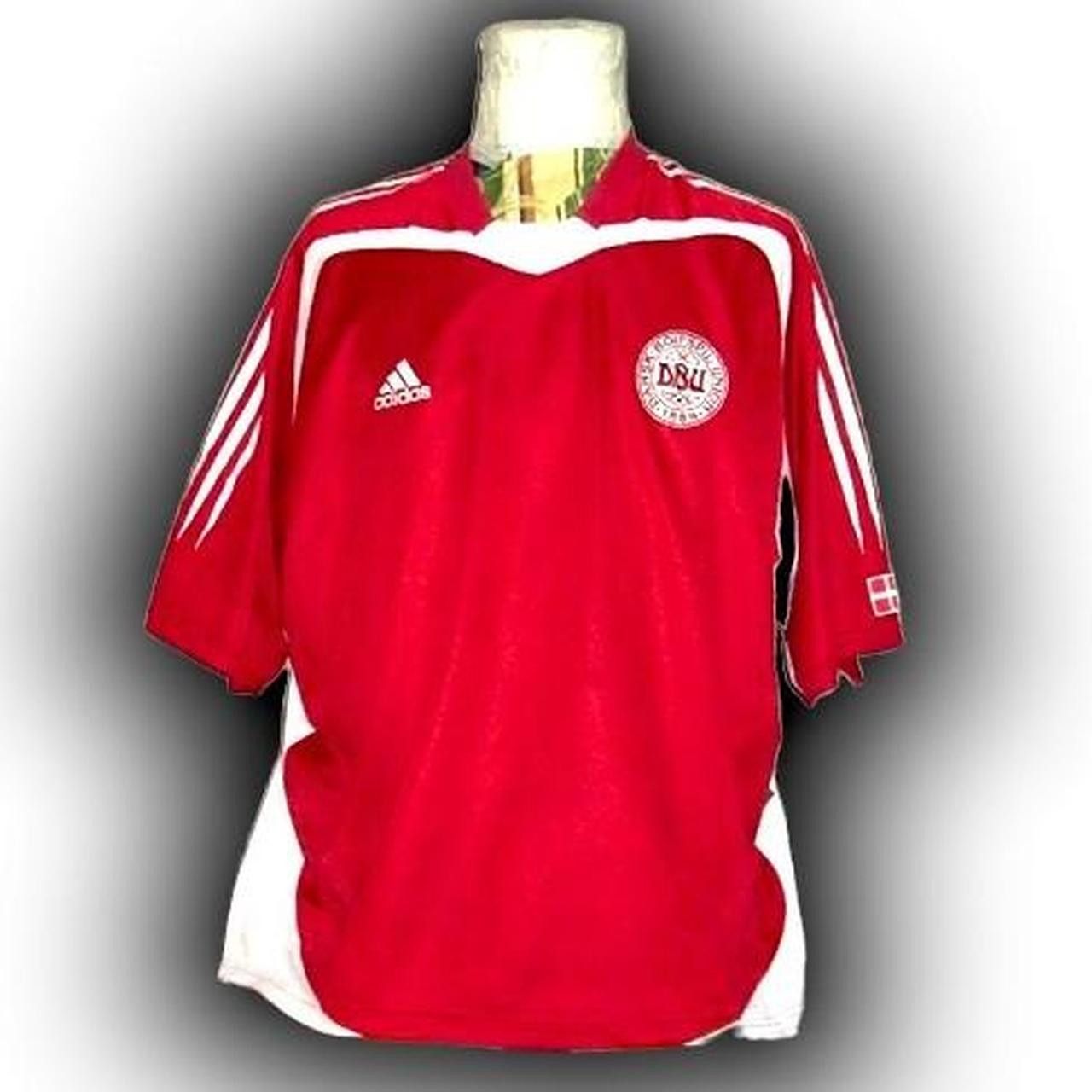 Adidas Denmark 2004 2005 Home Shirt Jersey Size US XL / EU 56 / 4 - 1 Thumbnail