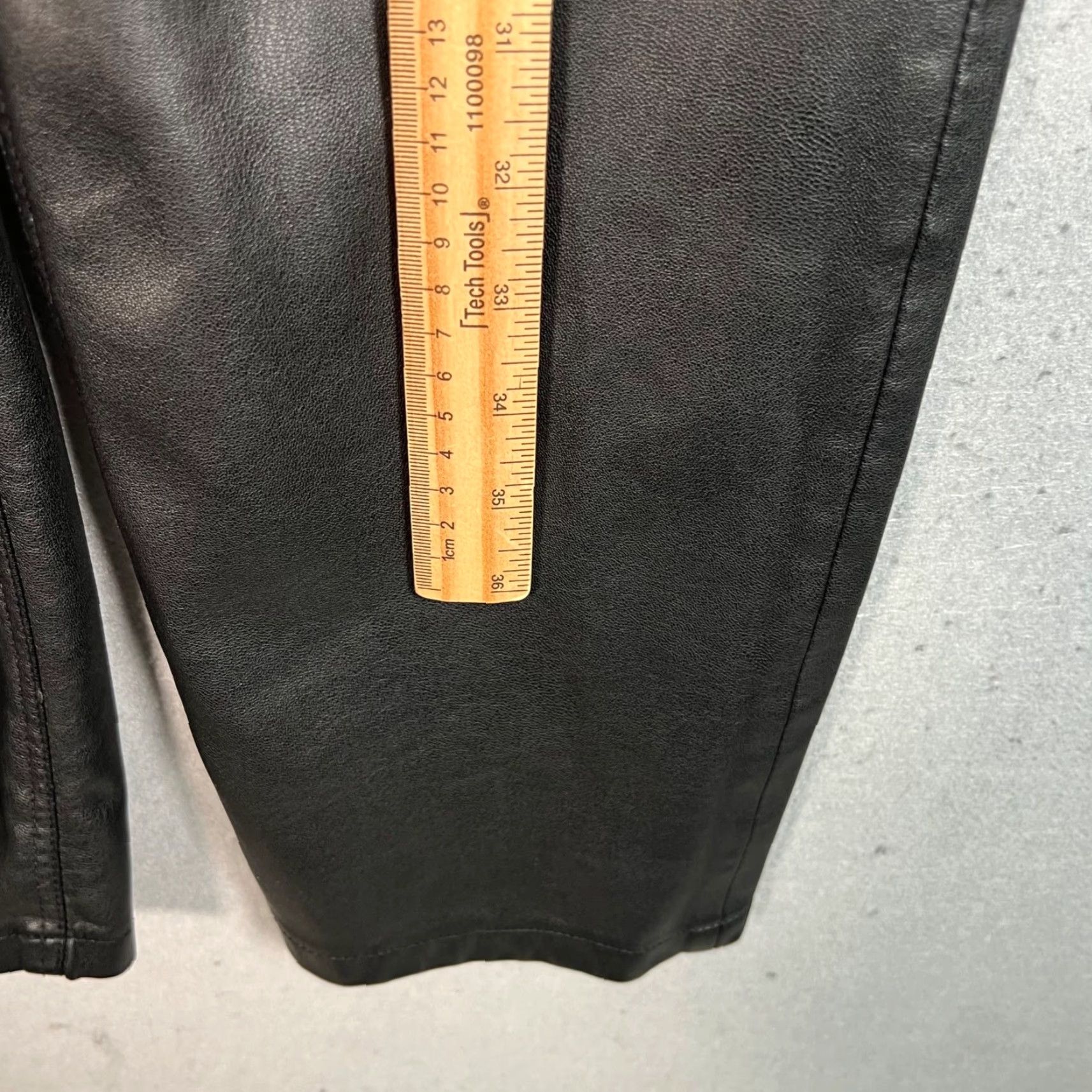 Zara Zara Black Faux Leather High-Waisted Straight Leg Pants Womens Size 2 Pants Size 26" / US 2 / IT 38 - 6 Thumbnail