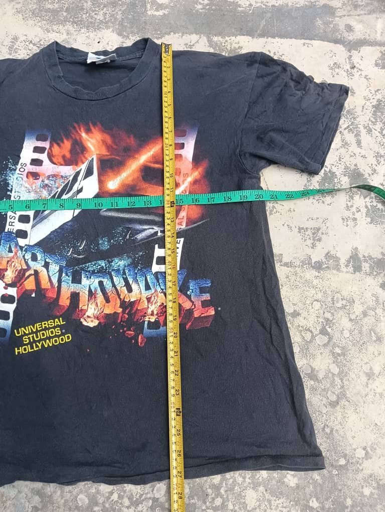 Universal Studios × Vintage vintage universal studios Hollywood earthquake ride tshirt Size US M / EU 48-50 / 2 - 7 Thumbnail