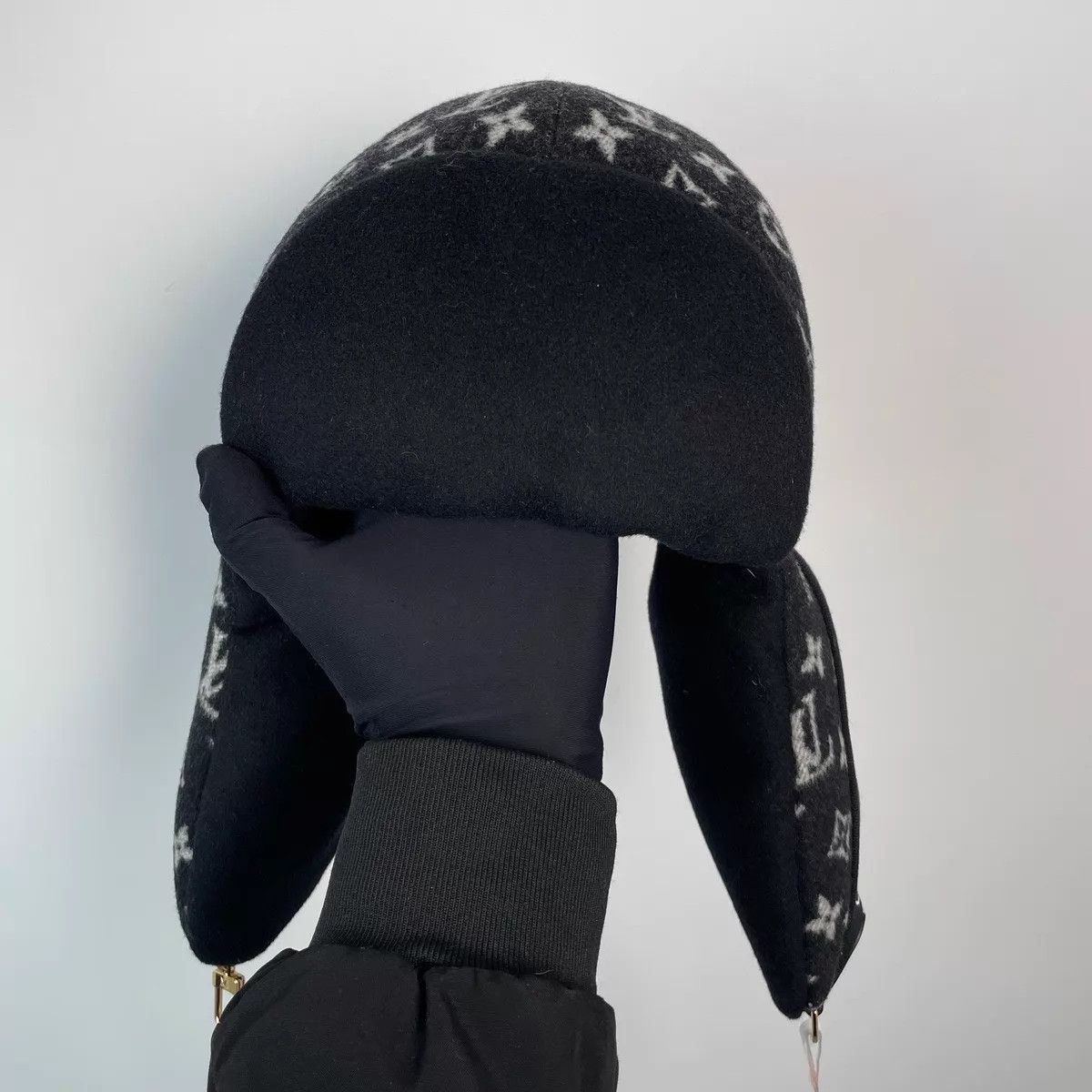 Louis Vuitton Louis Vuitton Carry On Wool Color Block Monogram Hat Size ONE SIZE - 2 Thumbnail