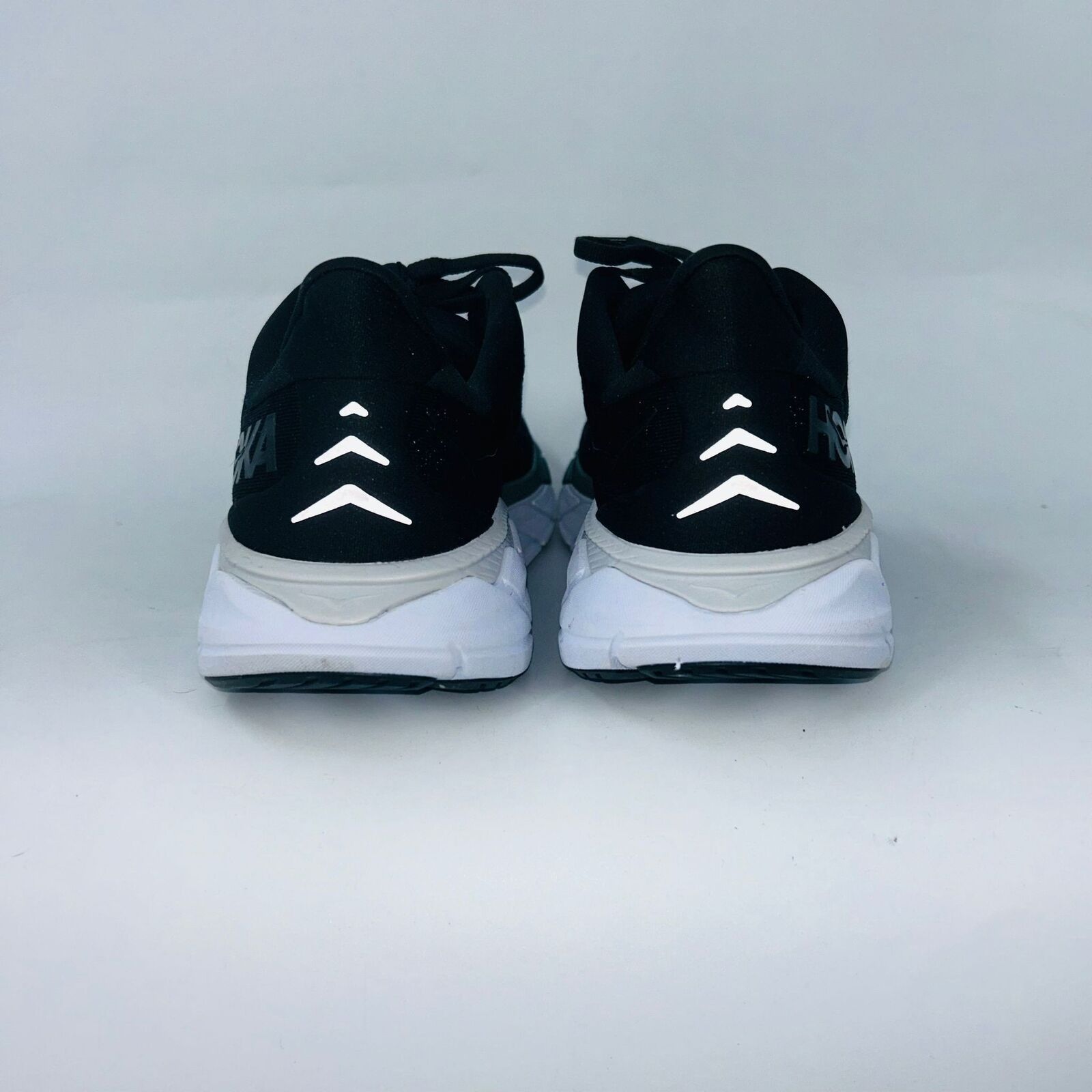 Hoka HOKA ARAHI 6 BLACK/WHITE ATHLETIC WOMENS SNEAKERS SIZE 9.5B Size US 9.5 / IT 39.5 - 3 Thumbnail