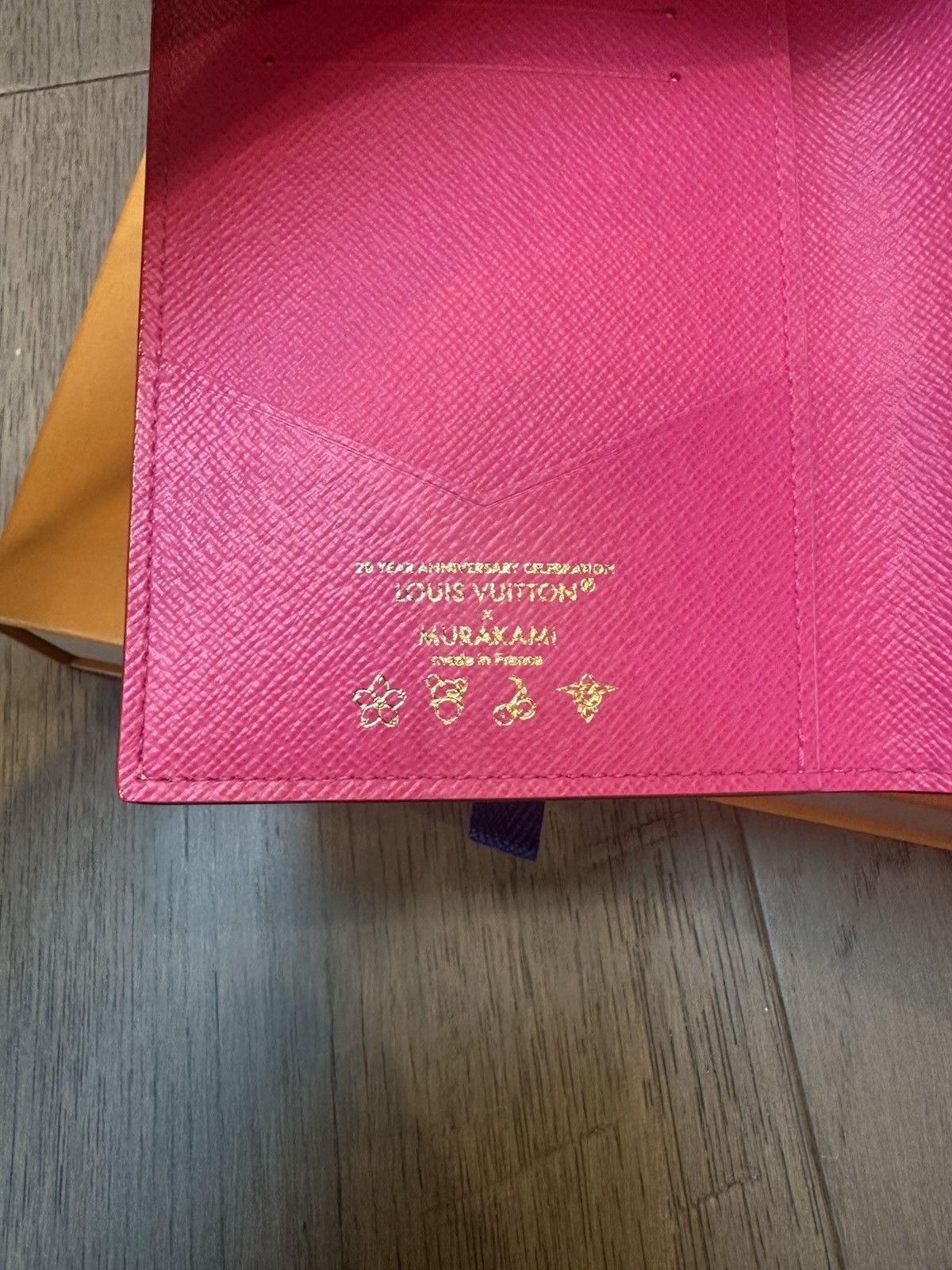 Louis Vuitton Louis Vuitton White Murakami Passport Holder Size ONE SIZE - 5 Thumbnail