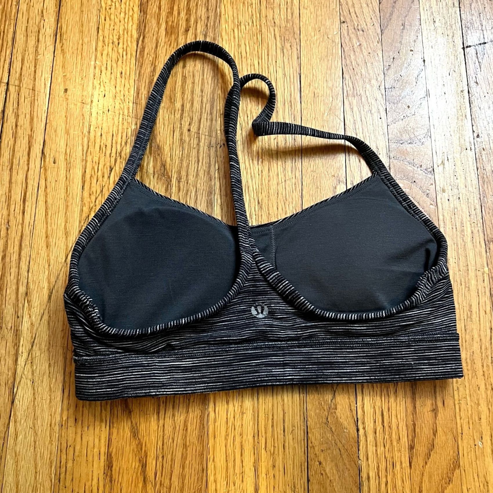 Lululemon Lululemon Sport Bra 4 Flow Y Bra Nulu Light Support A-C Cups Gray Women 32B Size ONE SIZE - 2 Thumbnail