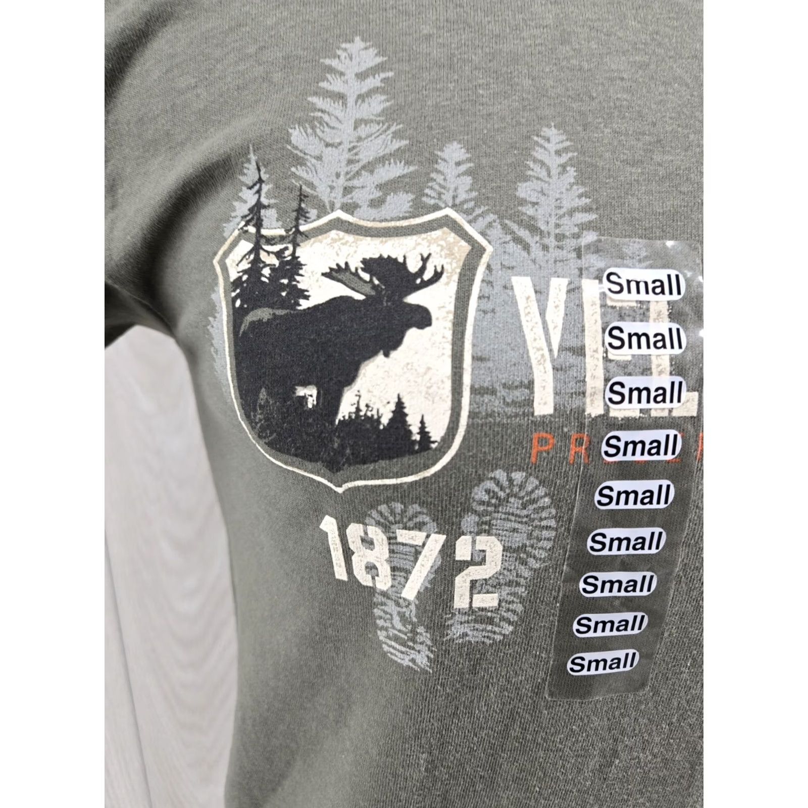 Vintage VINTAGE Yellowstone N.P. T-Shirt Green S Prairie MT. 100% Cotton Made In U.S.A. Men's Short Sleeve Body Measurements 17-18-8-27 Size US S / EU 44-46 / 1 - 4 Thumbnail