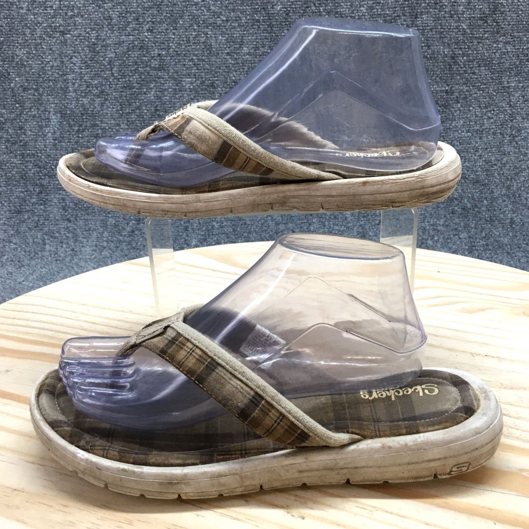 SKECHERS Skechers Sandals Womens 9 Casual Slip On Plaid Flip Flops 46463 Brown Fabric Size US 9 / IT 39 - 2 Thumbnail