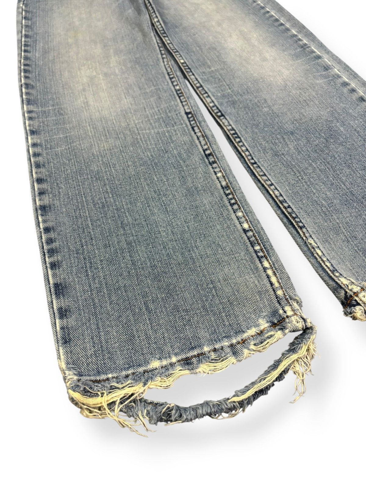 Quiksilver Vintage Quiksilver Light Washed Regular Fit Distressed Jeans Size US 29 - 7 Thumbnail
