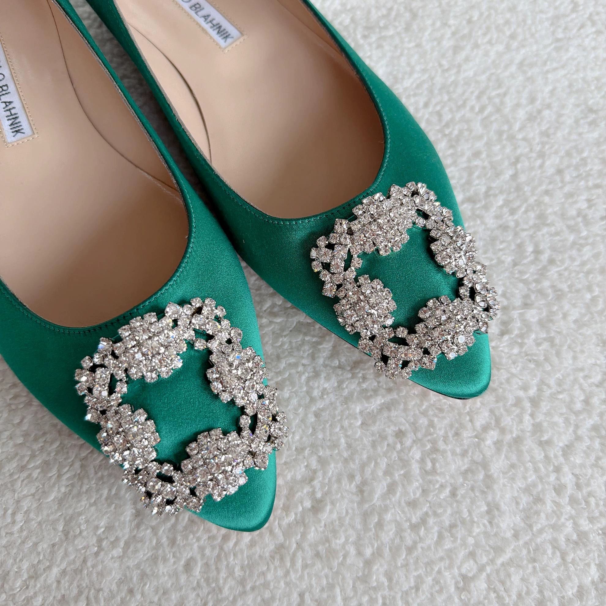 Manolo Blahnik Manolo Blahnik Green Satin Crystal Buckle Flats 37.5 Size US 7 / IT 37 - 3 Thumbnail