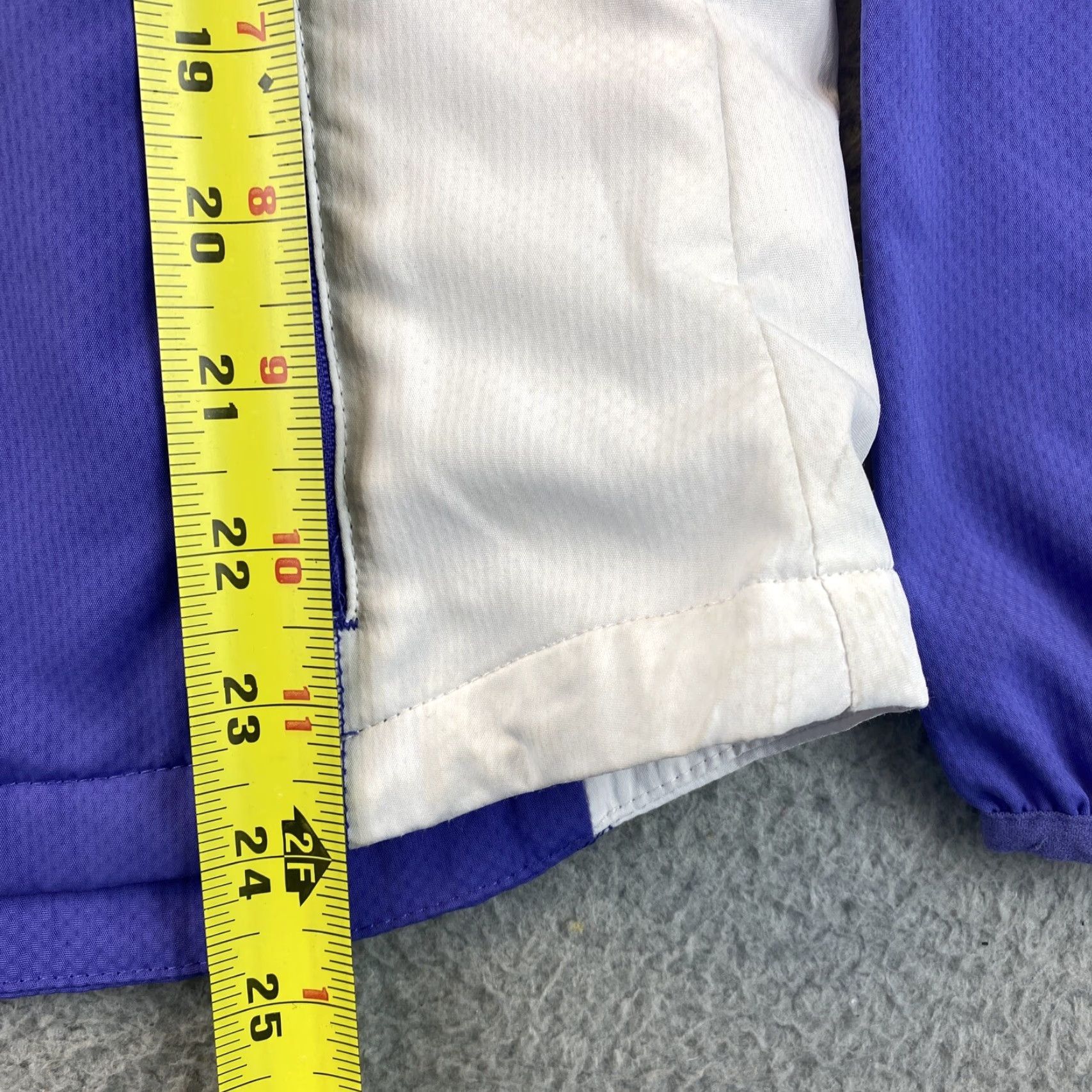 Vintage Columbia Jacket Womens Large Purple Hooded Outdoor Zip Windbreaker Ladies 83-27 / 83-27 Size L / US 10 / IT 46 - 6 Thumbnail