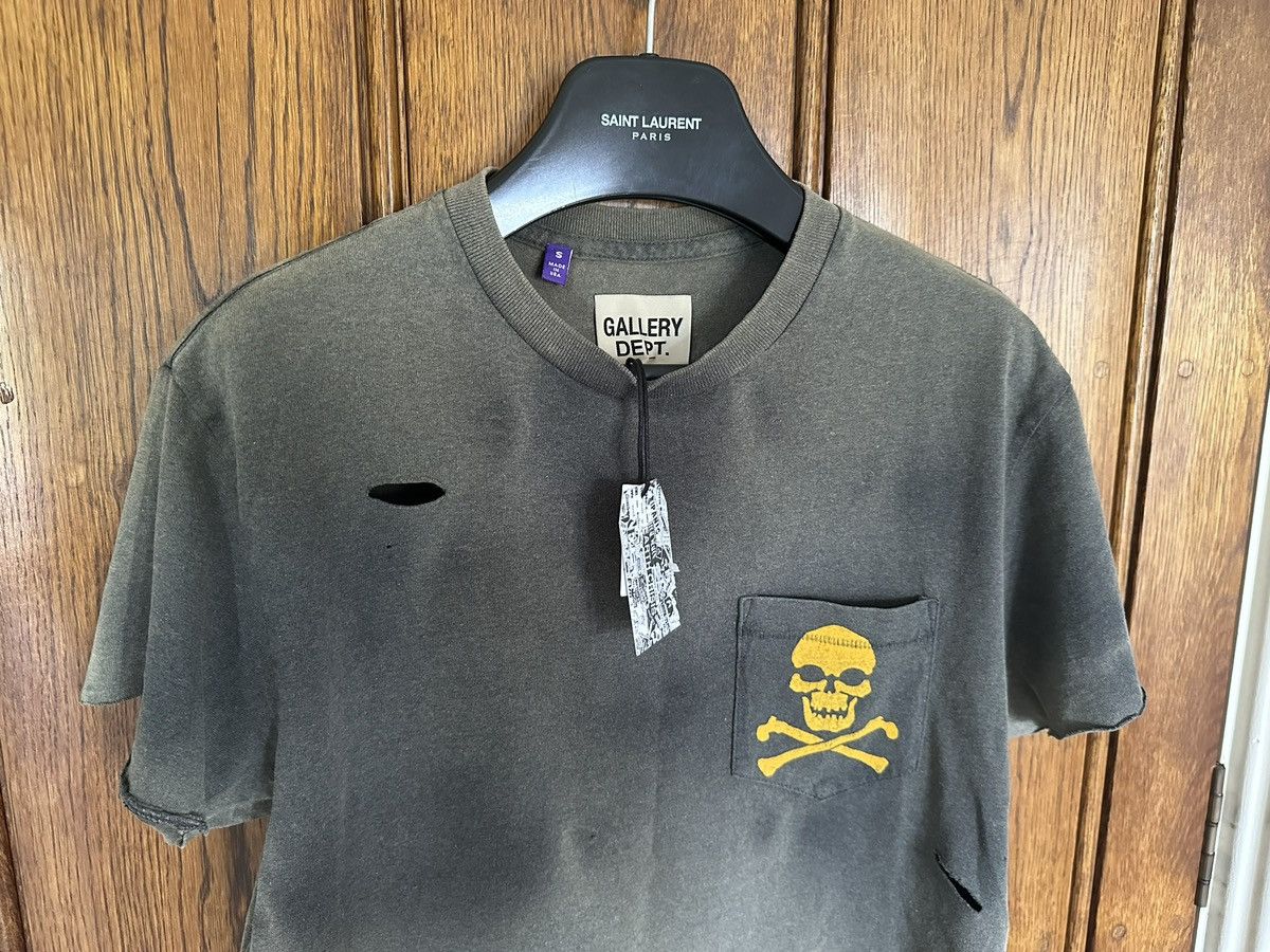 Gallery Dept. Gallery Dept skull and crossbones Hollywood logo t shirt Size US S / EU 44-46 / 1 - 7 Thumbnail
