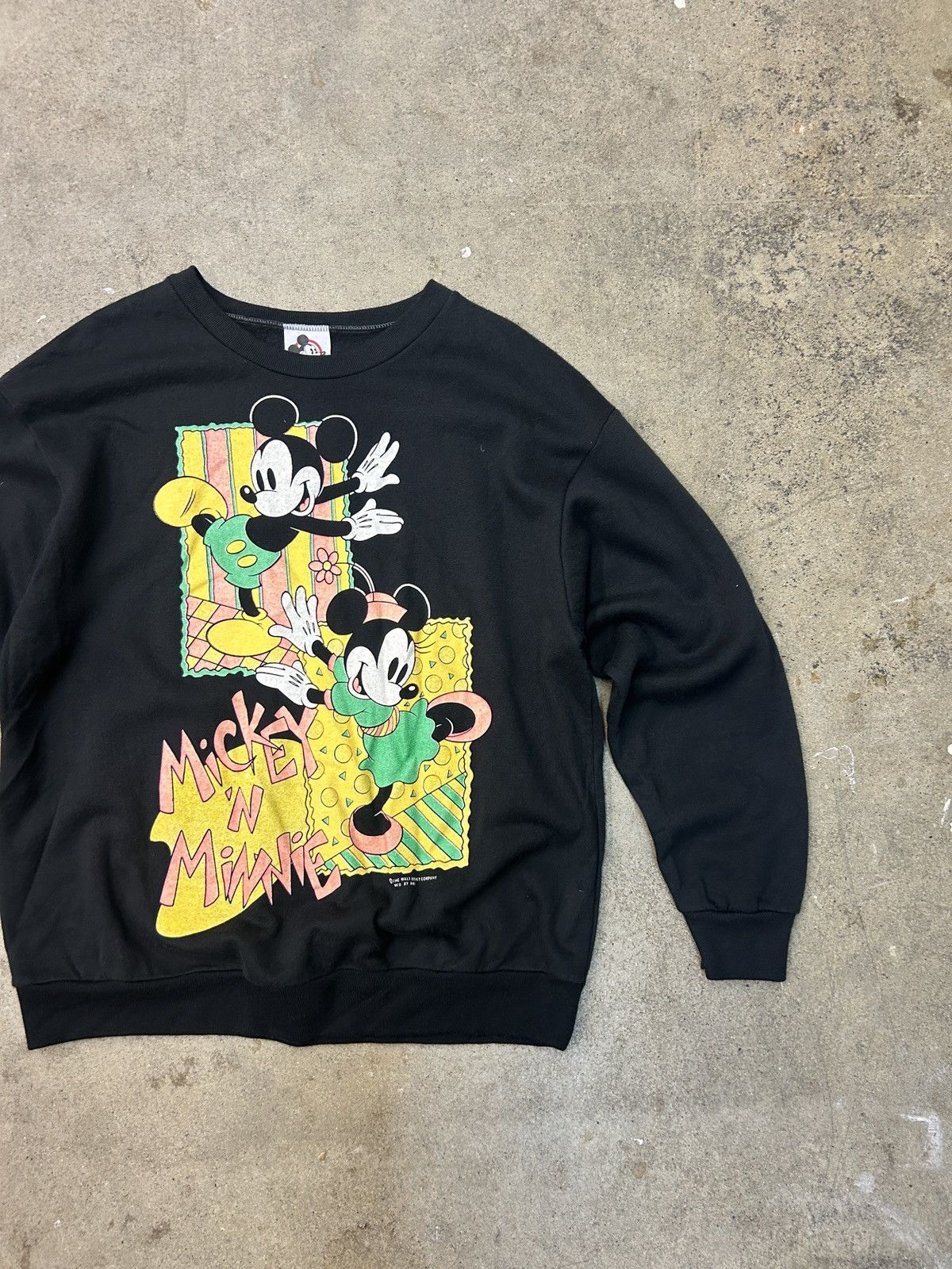 Disney × Vintage 90s Vintage Disney Mickey N Minnie Crewneck M/L Size US M / EU 48-50 / 2 - 1 Thumbnail