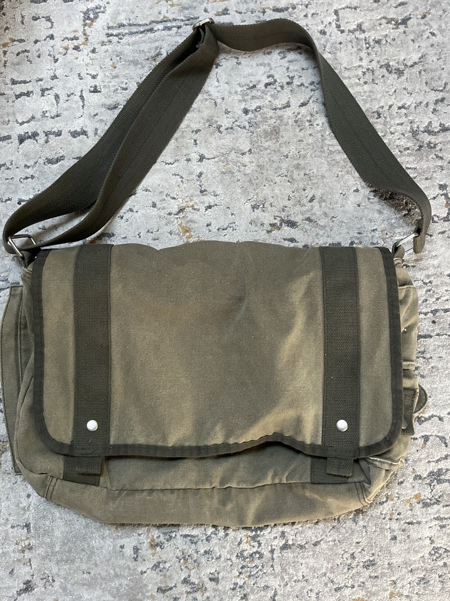 Japanese Brand olive green utilitarian messenger bag OS Size ONE SIZE - 2 Thumbnail