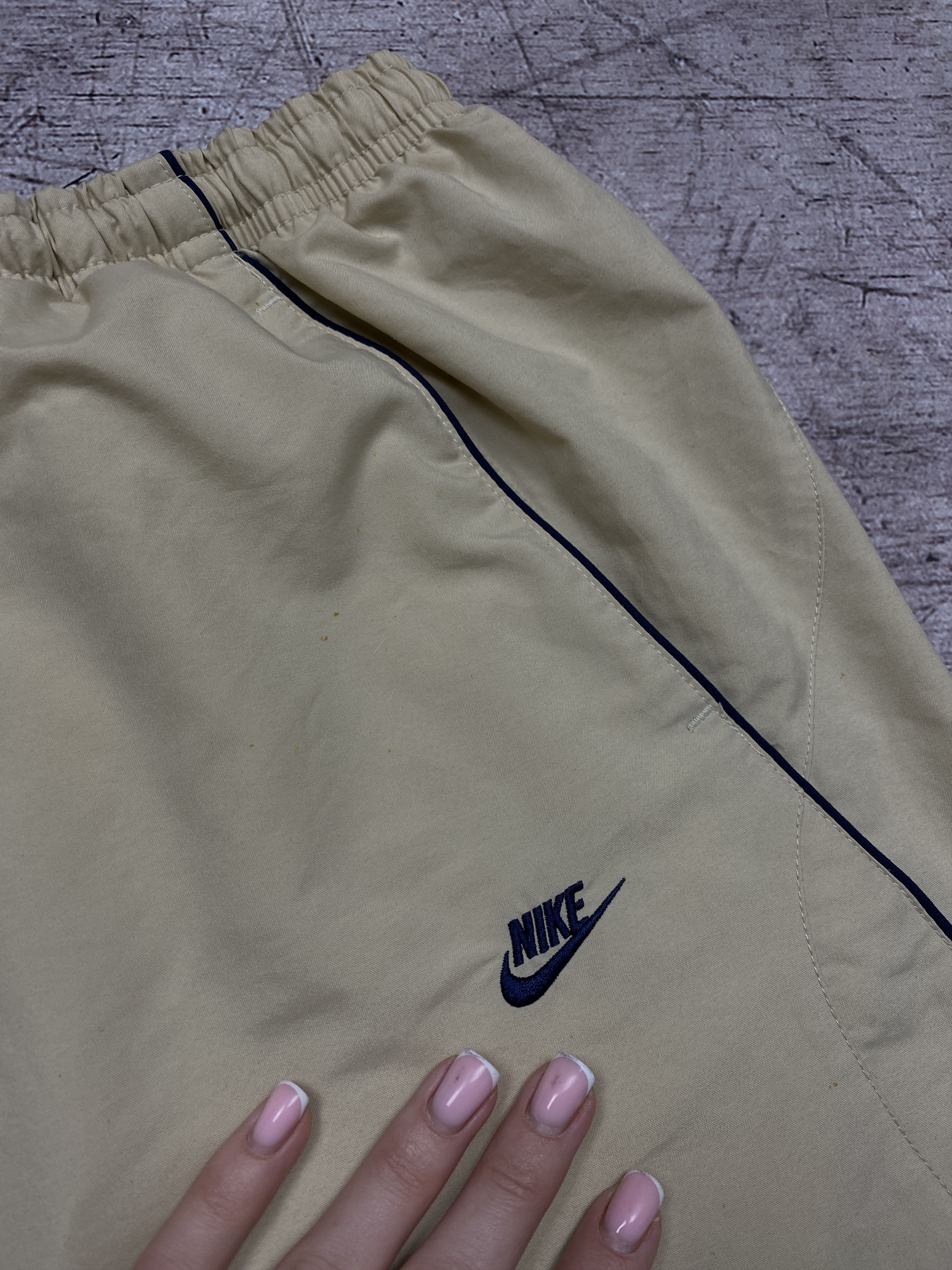 Nike Nike Vintage Mens Nylon Shorts Y2K Size US 36 / EU 52 - 3 Thumbnail