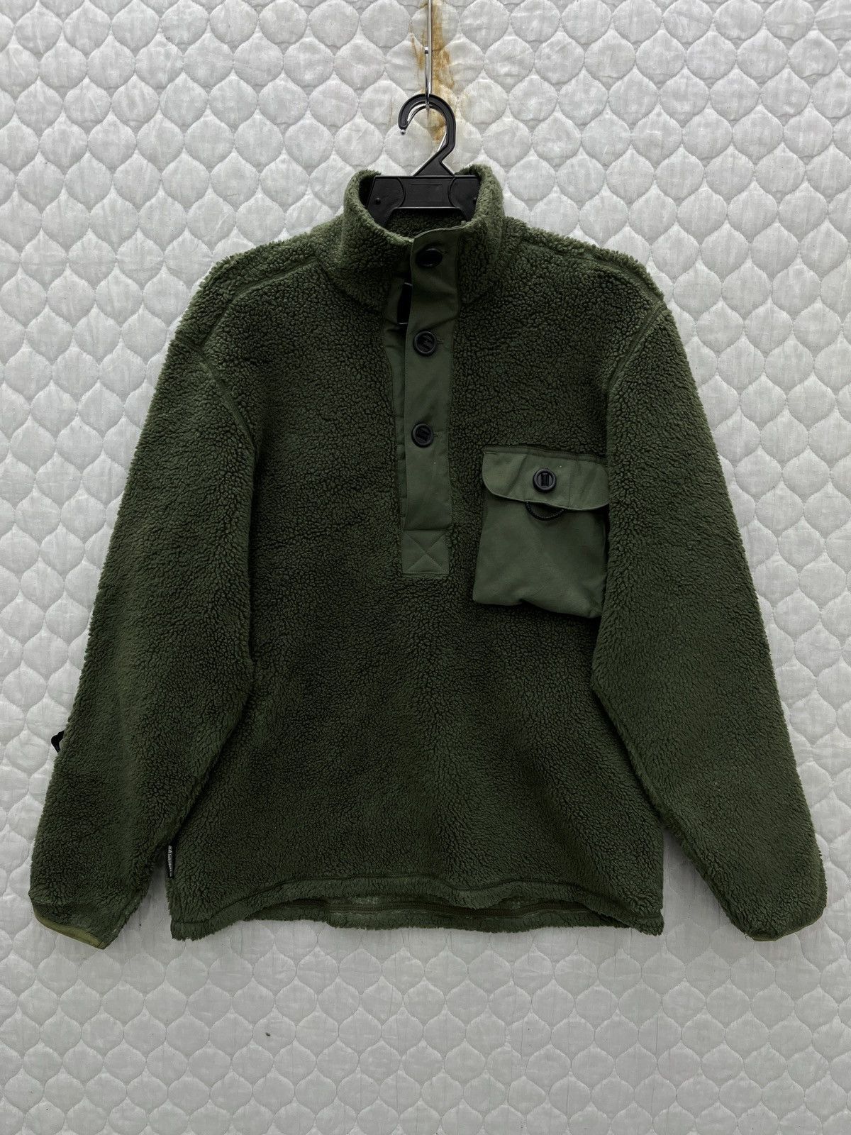 image of Archival Clothing x Nike Acg Steals Nike Acg 3D Pocket Pullover Sweatshirt in Green (Size Medium)