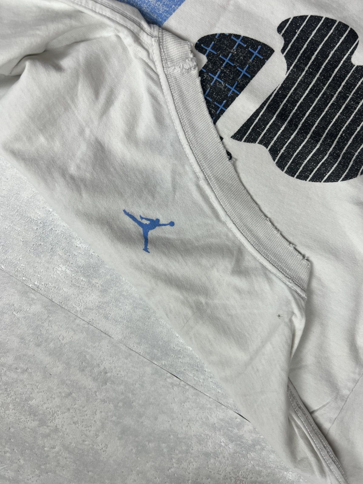 Nike 90s Nike Air Jordan Vintage Y2K Oversized Retro Tee T-Shirt Size US L / EU 52-54 / 3 - 7 Thumbnail