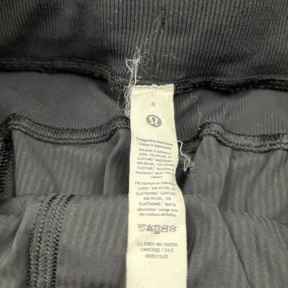 Lululemon Lululemon Dance Studio Cropped Pants Womens 8 Black 24" Inseam Mid Rise Athleisure Slimming Pockets Easy Care Breathable Relaxed Size 30" / US 8 / IT 44 - 3 Thumbnail