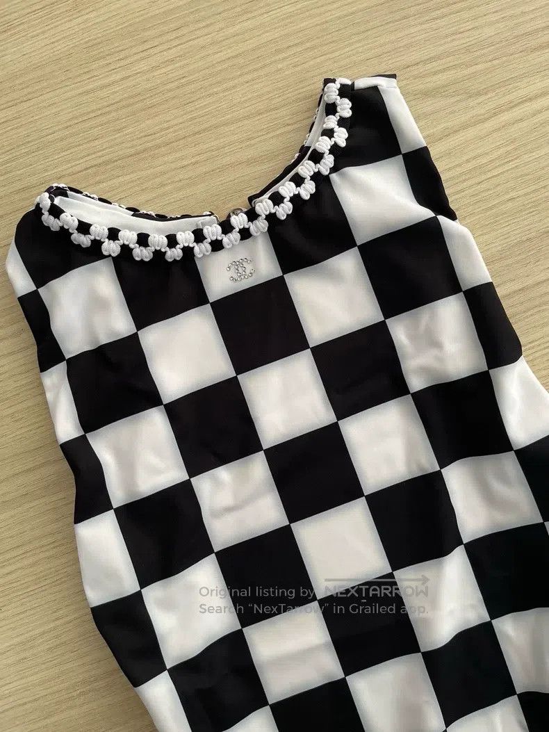 Chanel Chanel 23c black and white plaid swimsuit Size 42" / US 20 - 4 Thumbnail