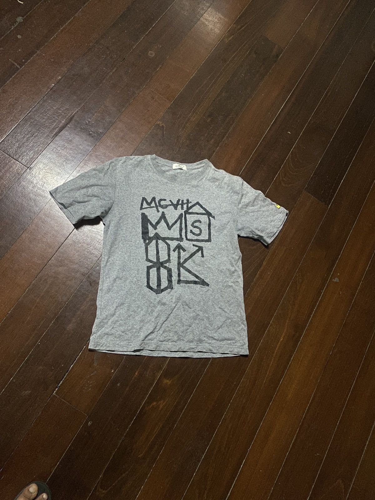 FIRE 🔥 VINTAGE JEAN MICHEL BASQUIAT X UNIQLO POP ART