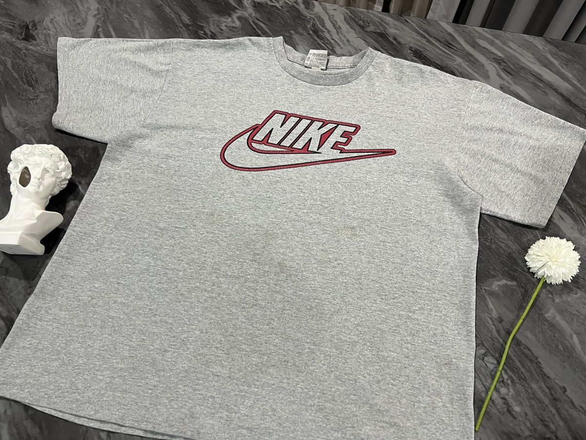 Nike Nike : Center Big Logo Embroider Printed Size US L / EU 52-54 / 3 - 1 Thumbnail