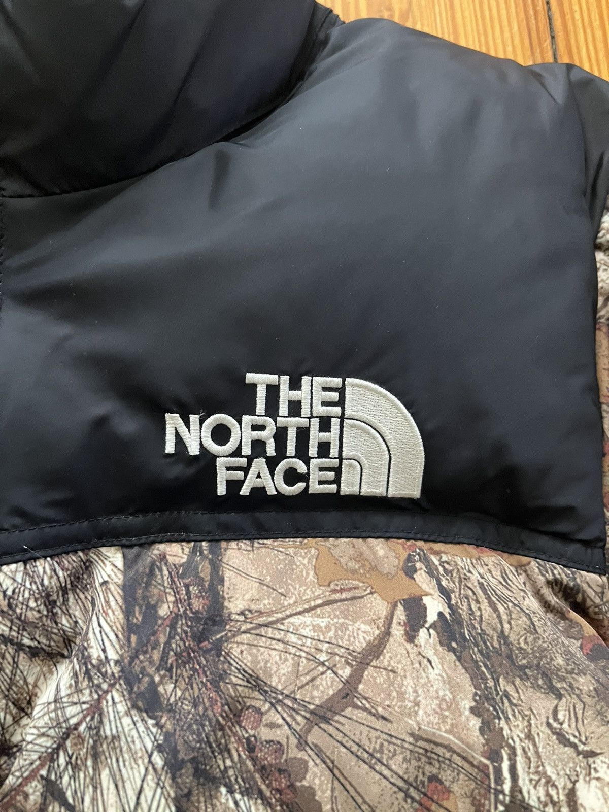 The North Face The North Face Nuptse Down Jacket Real Tree Camo Forest Size US L / EU 52-54 / 3 - 3 Thumbnail