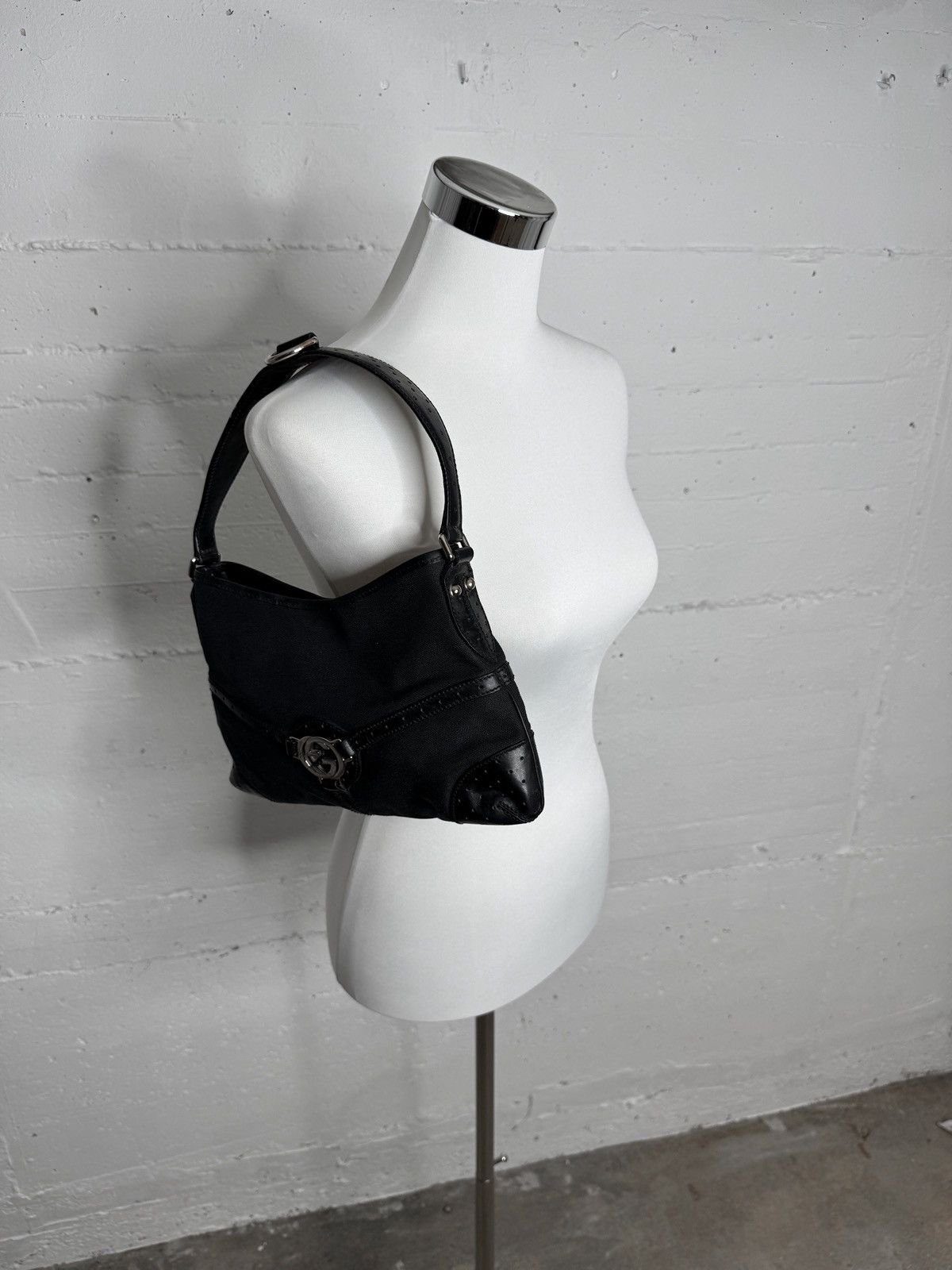 Gucci Gucci Interlocking GG Black Canvas Hobo Bag Size ONE SIZE - 10 Thumbnail
