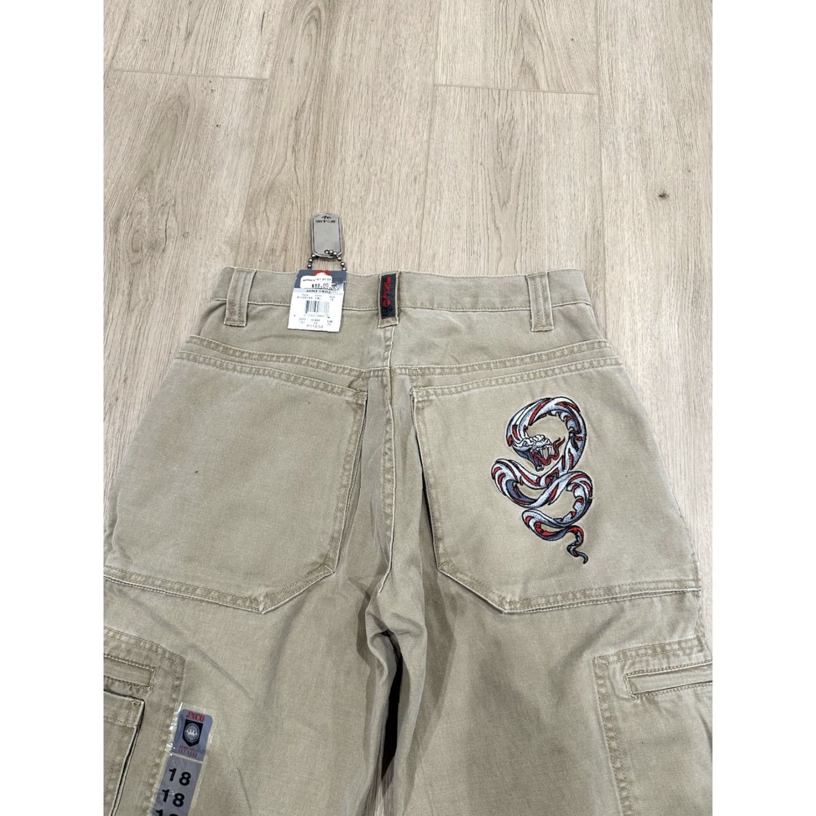 JNCO VINTAGE Jnco Baggy Wide-Leg Tribal Convertible Shorts Embroidered Unisex Adults 18 Beige NWT Size 40" / US 18 - 5 Thumbnail