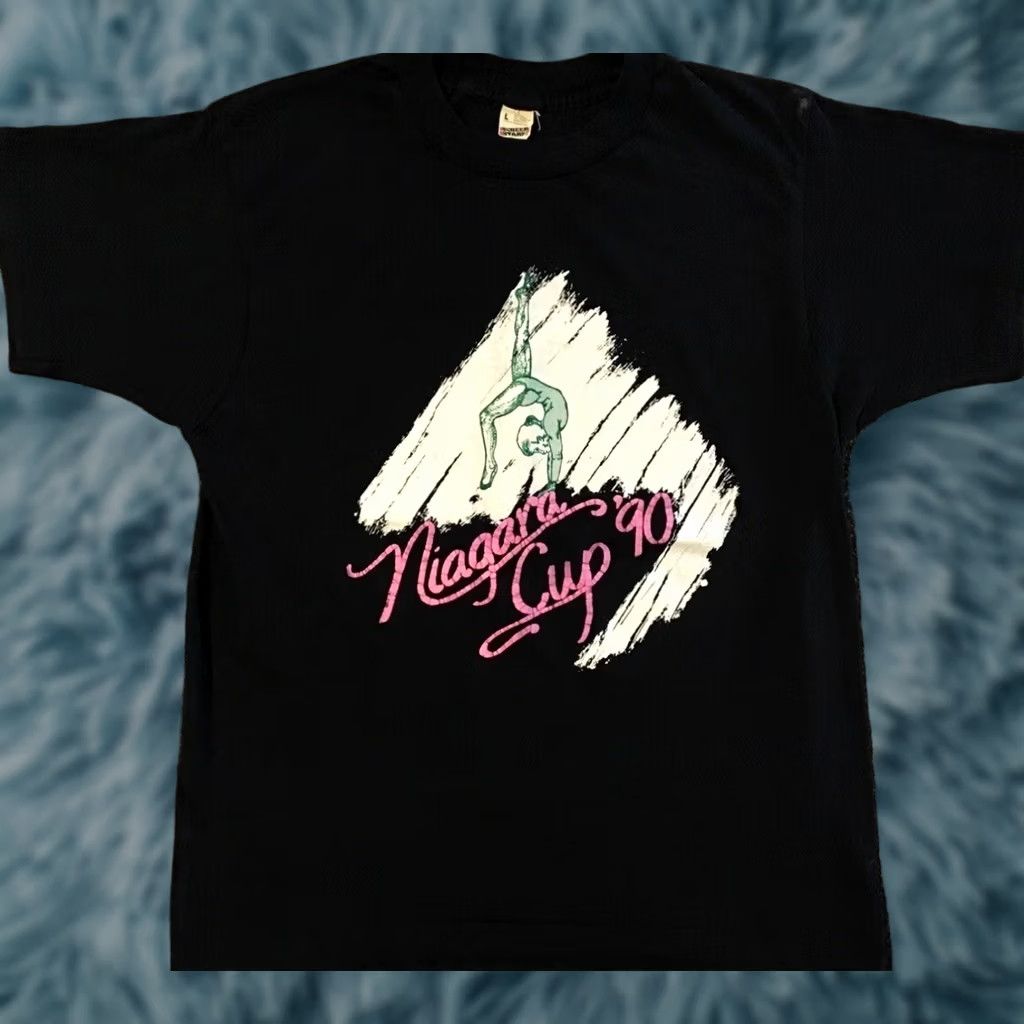 Vintage VINTAGE Niagara Cup Gymnastics Shirt S Black USA 90s 80s 70s Grunge Track & Field College Sports School T-Shirt Mens VIP Single Stitch Size US S / EU 44-46 / 1 - 1 Thumbnail