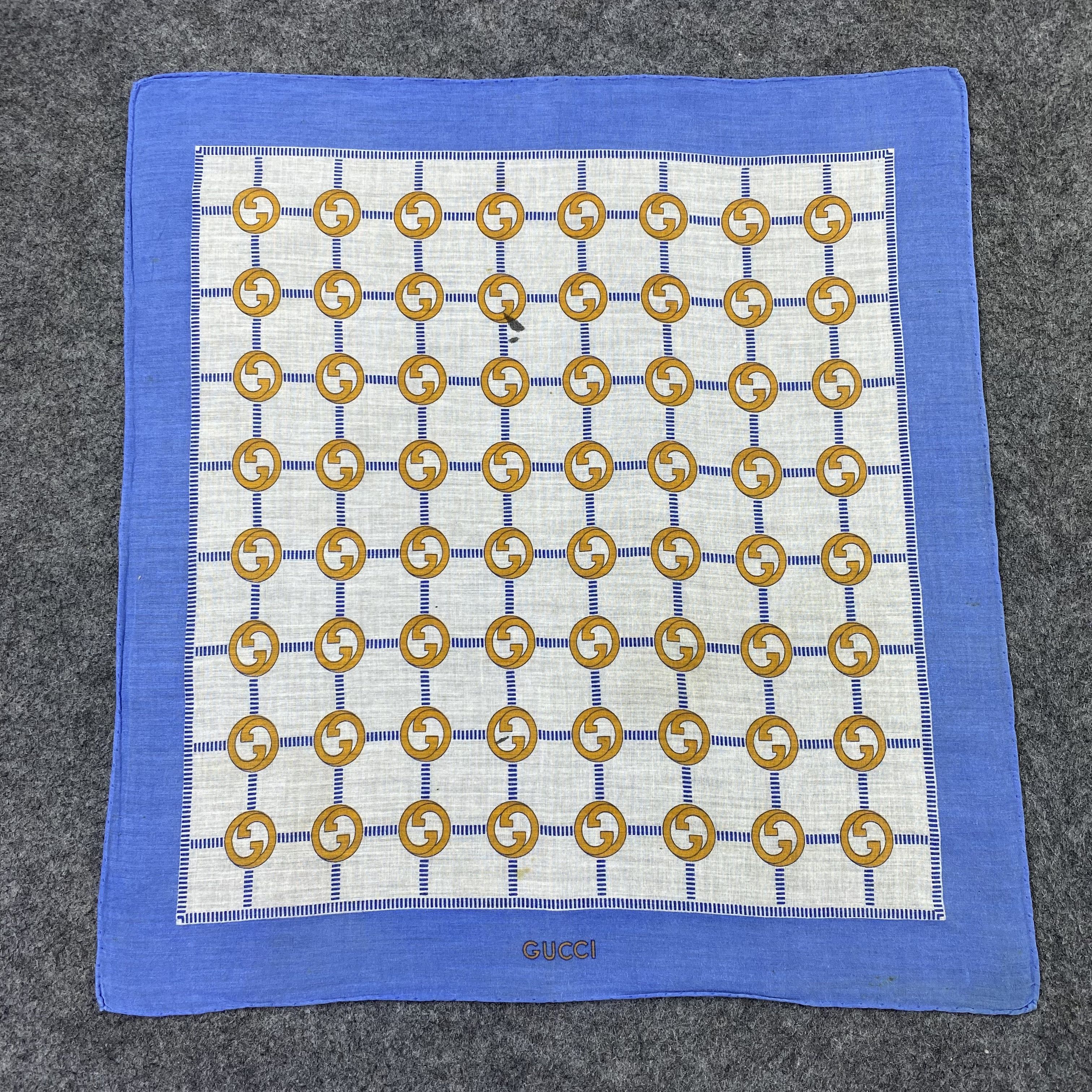 Vintage Gucci Handkerchief Neckerchief Bandana-B1830 Size ONE SIZE - 3 Thumbnail